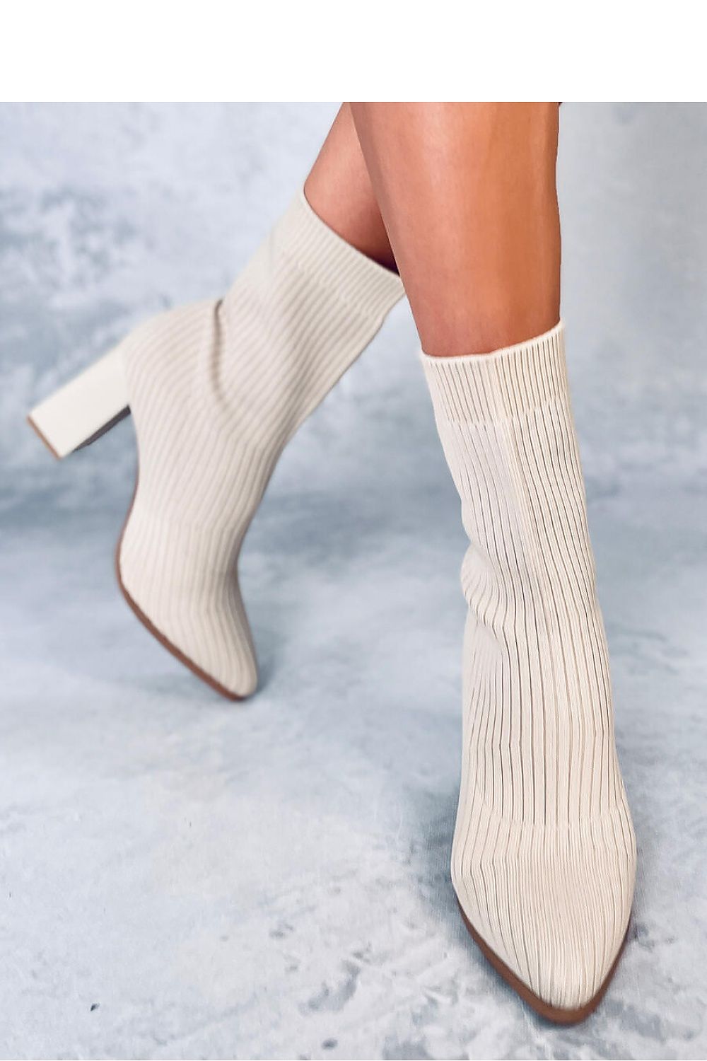 Stiefeletten mit Absatz Model 187366 Inello
