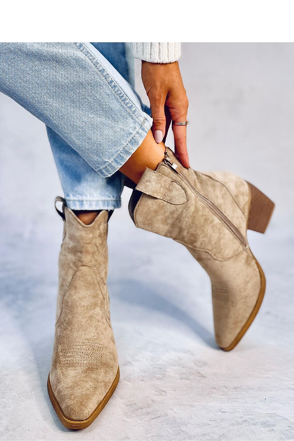 Stiefeletten mit Absatz Model 188539 Inello