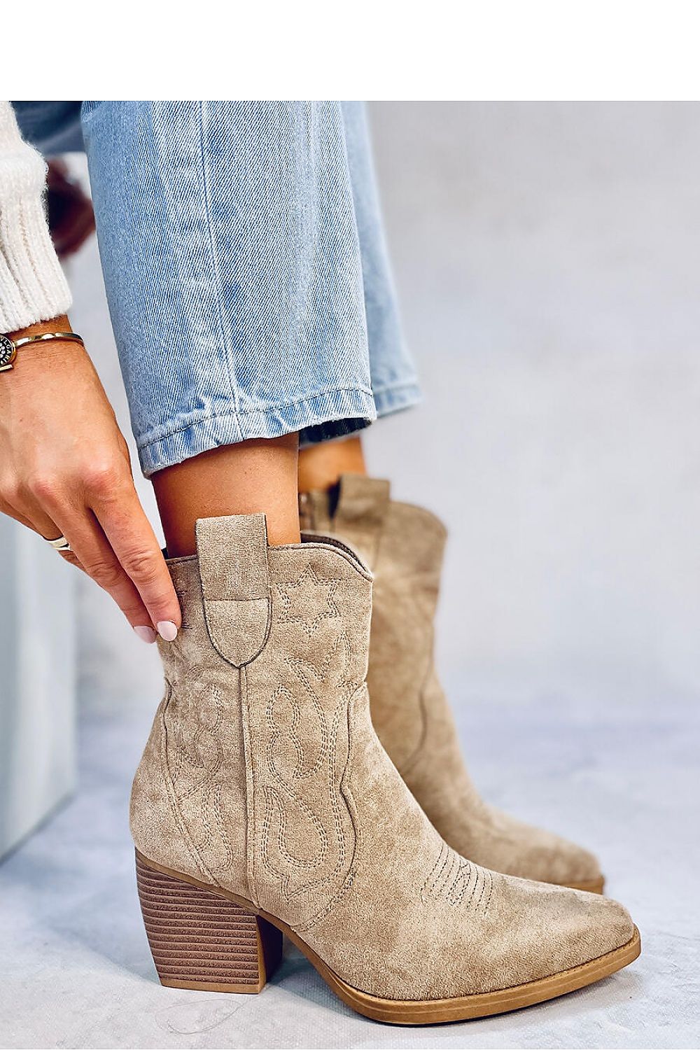 Stiefeletten mit Absatz Model 188539 Inello