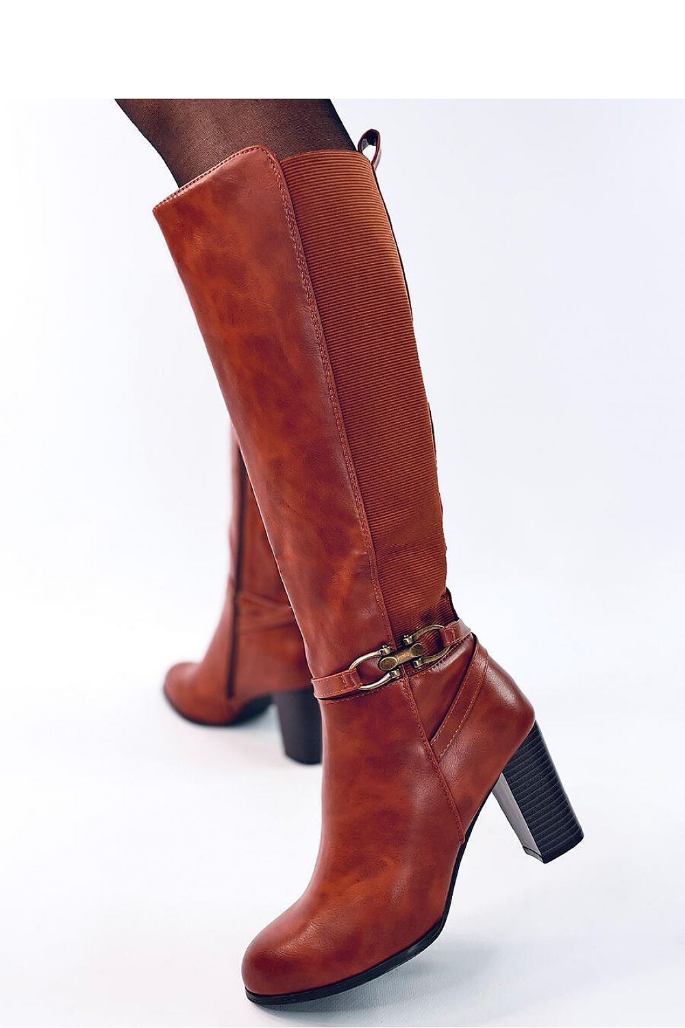 Stiefel mit Absätzen Model 190468 Inello