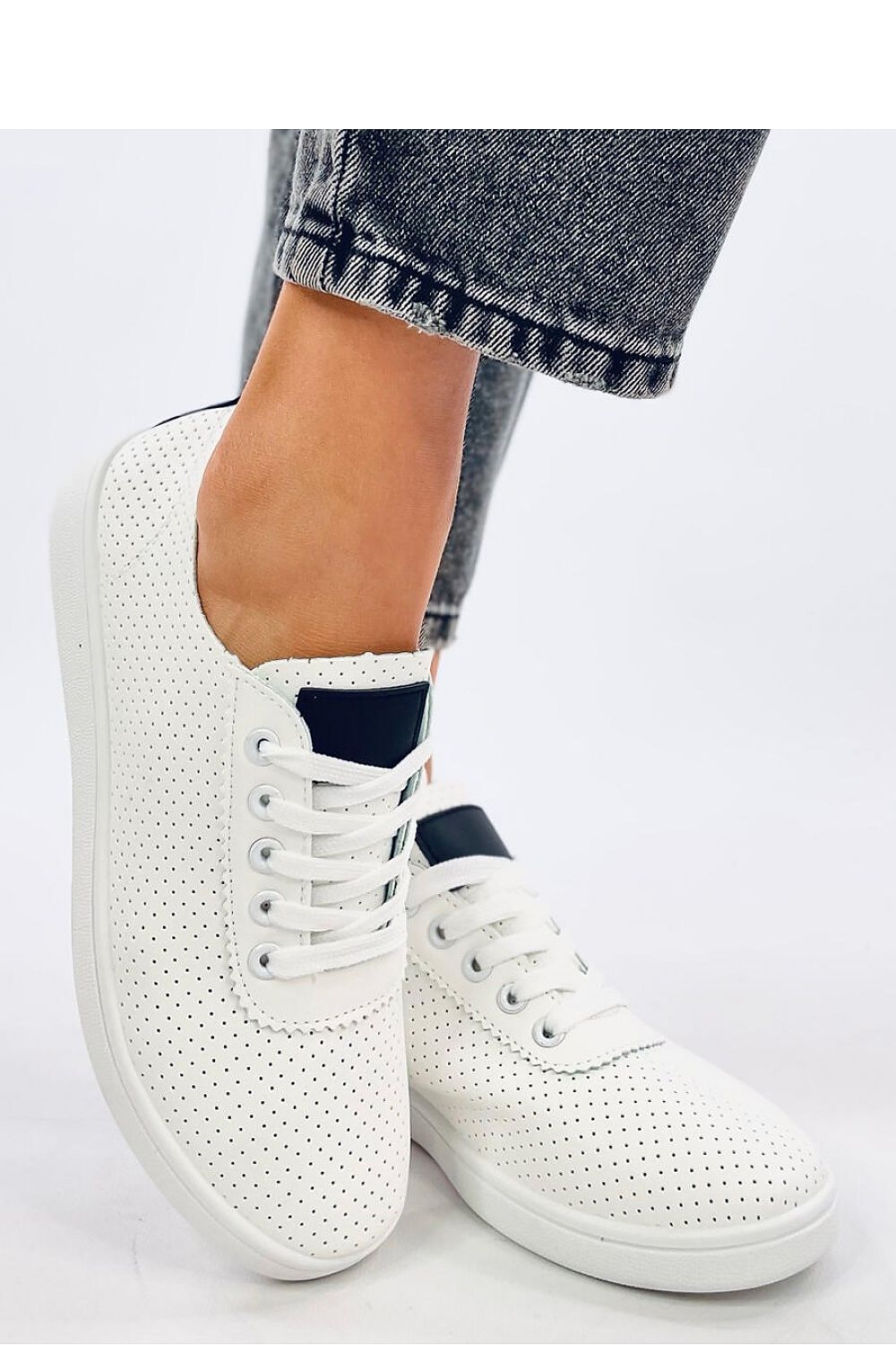 Sneakers Model 192186 Inello