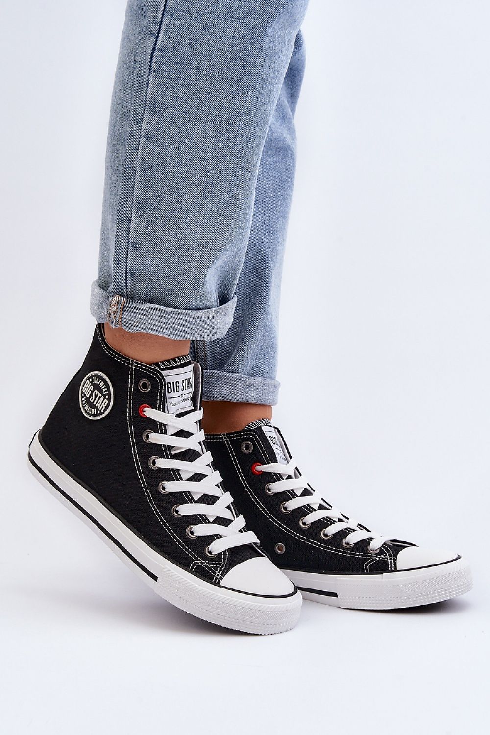 Sneakers Model 192304 Step in style