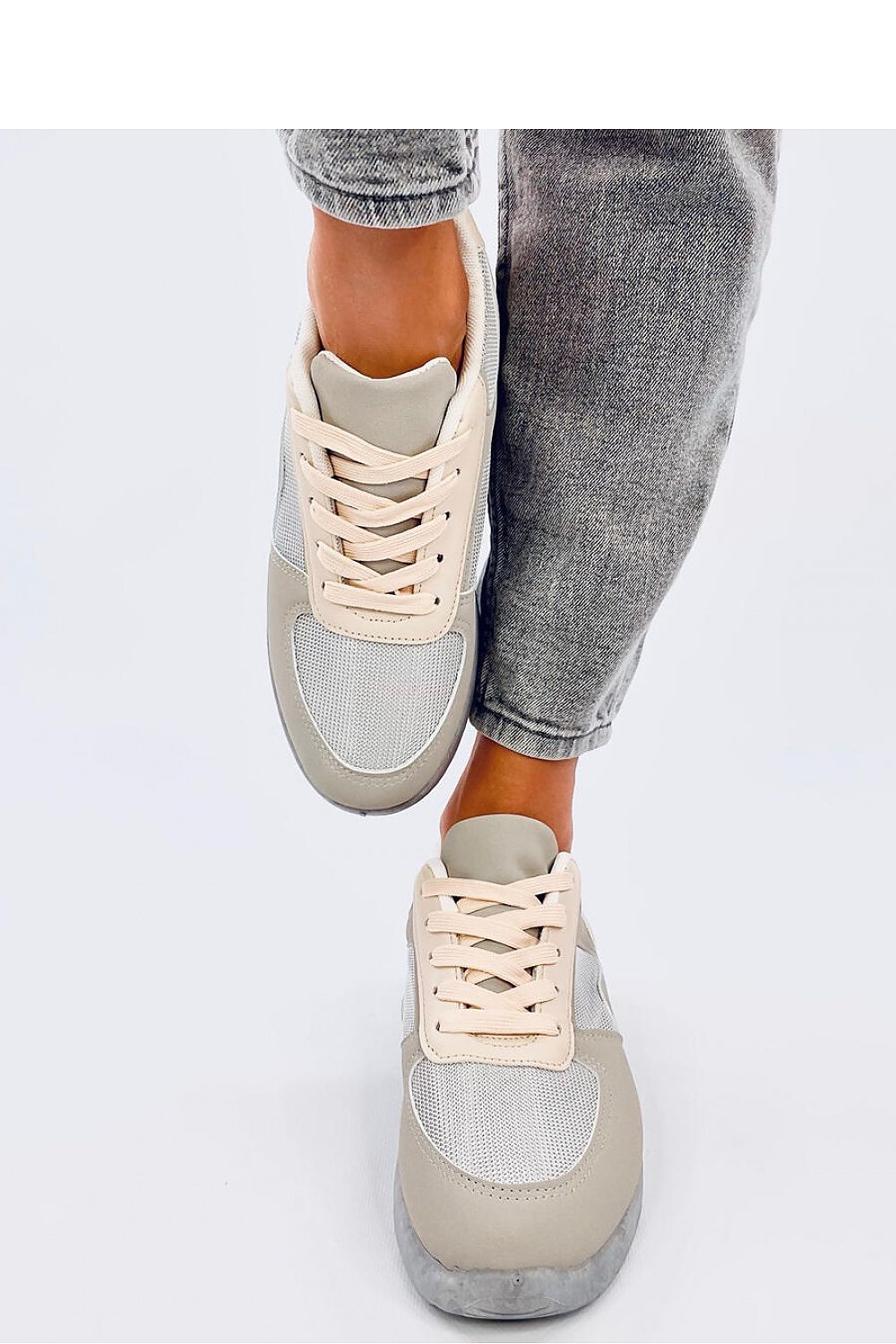 Sportschuhe Model 192604 Inello