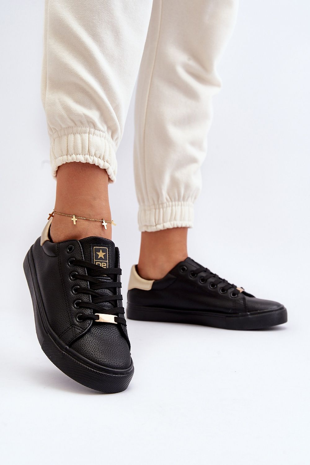 Sneakers Model 193539 Step in style