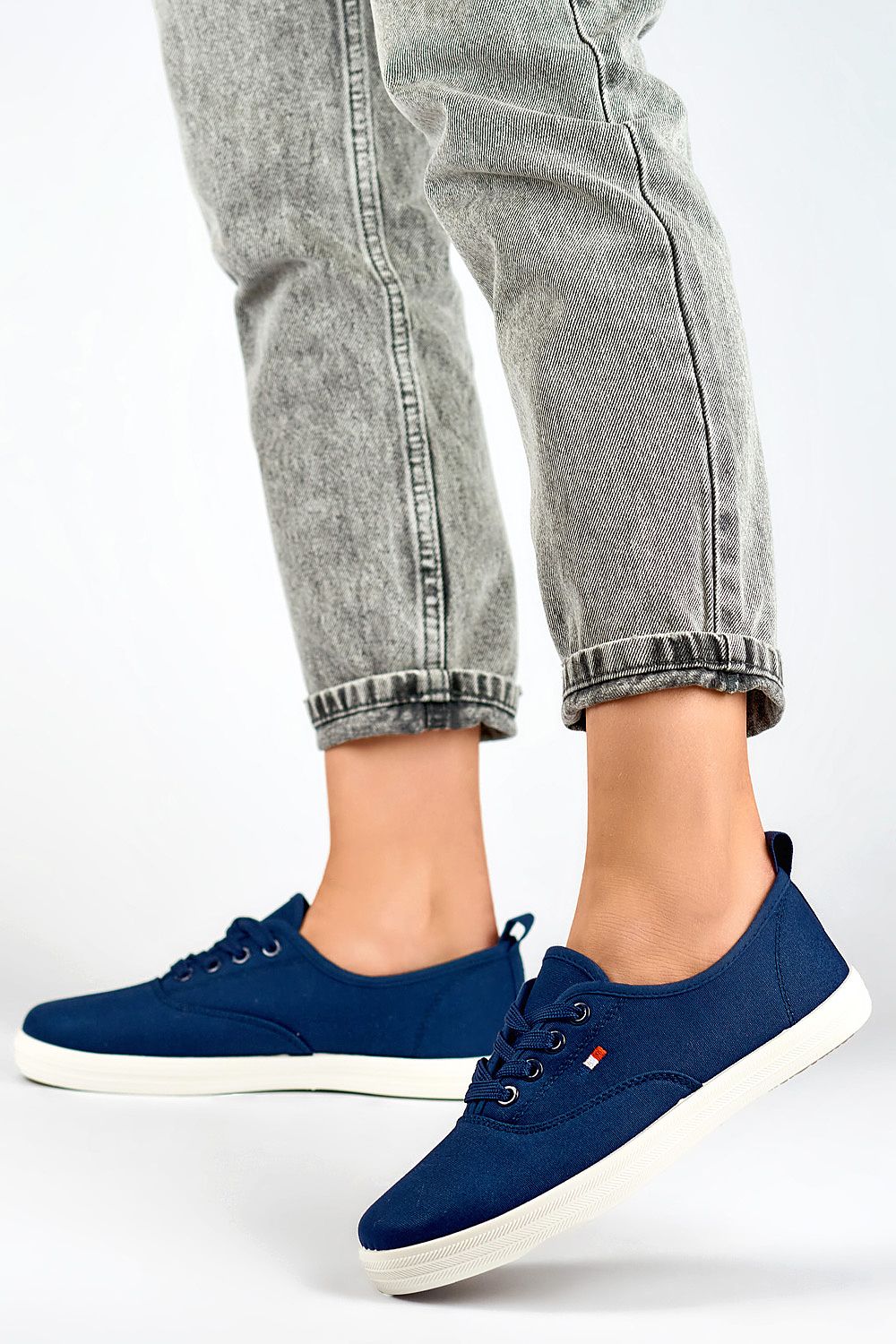 Sneakers Model 193706 PRIMO