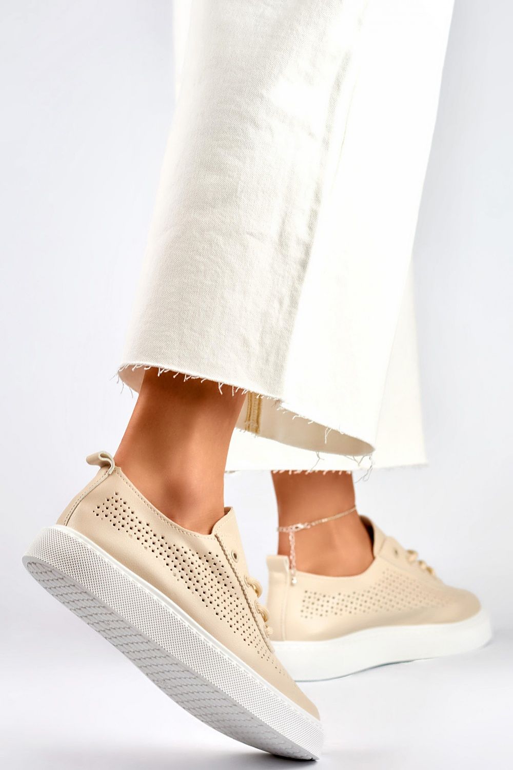Sneakers Model 193734 PRIMO