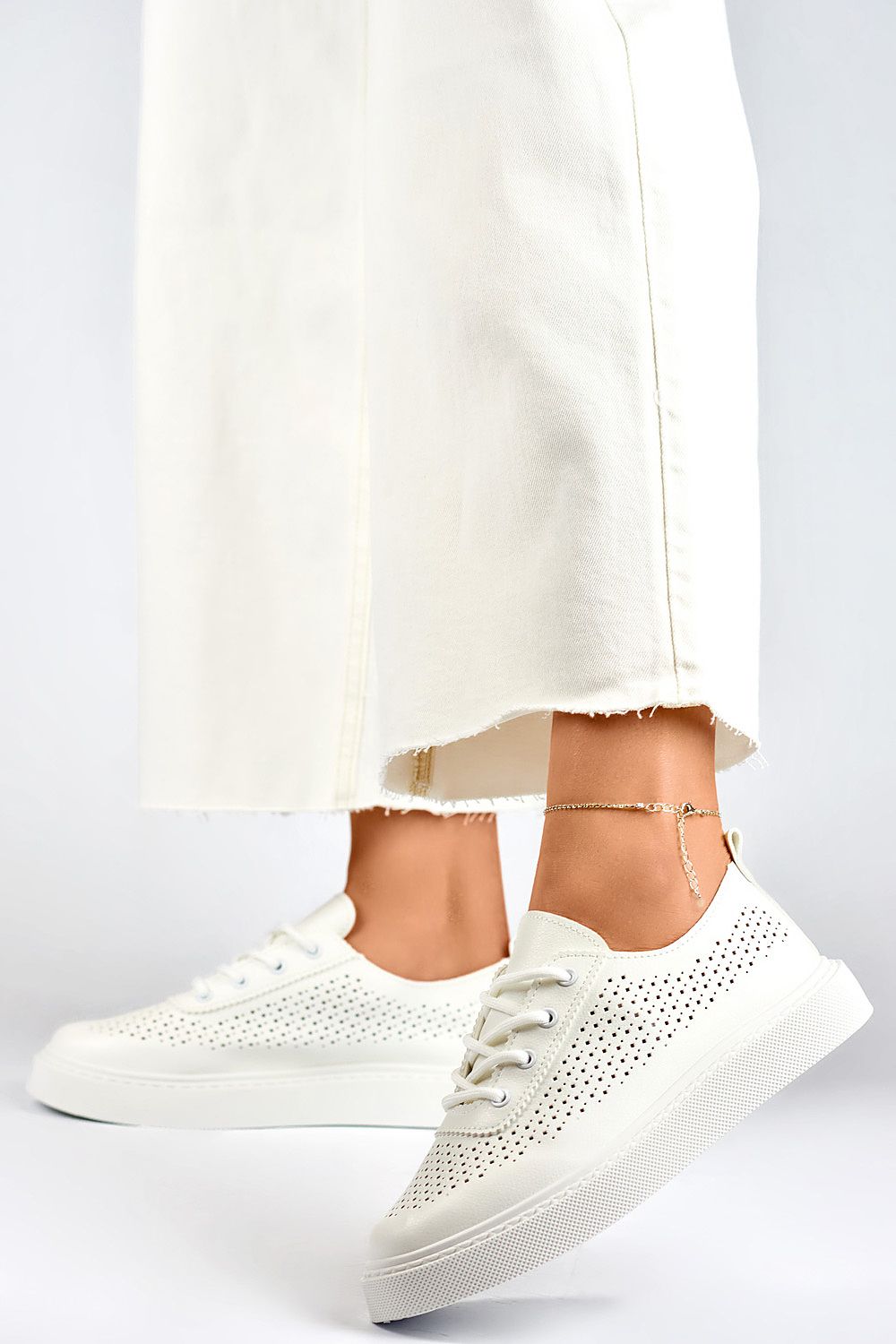 Sneakers Model 193736 PRIMO