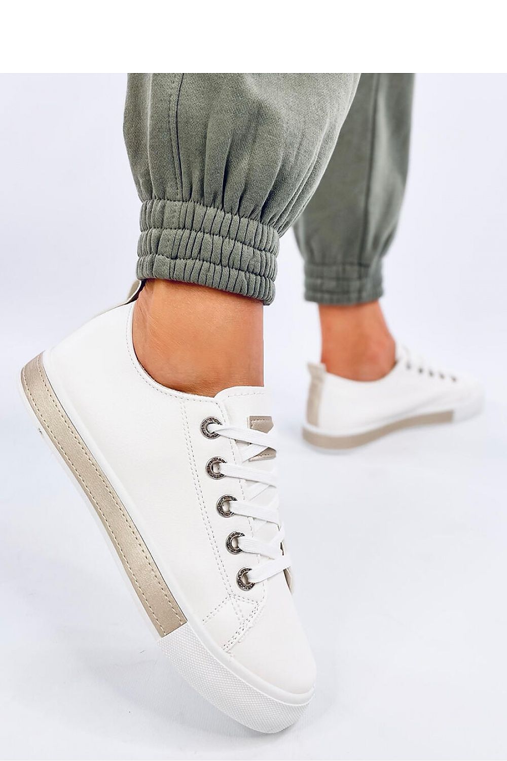 Sneakers Model 194031 Inello