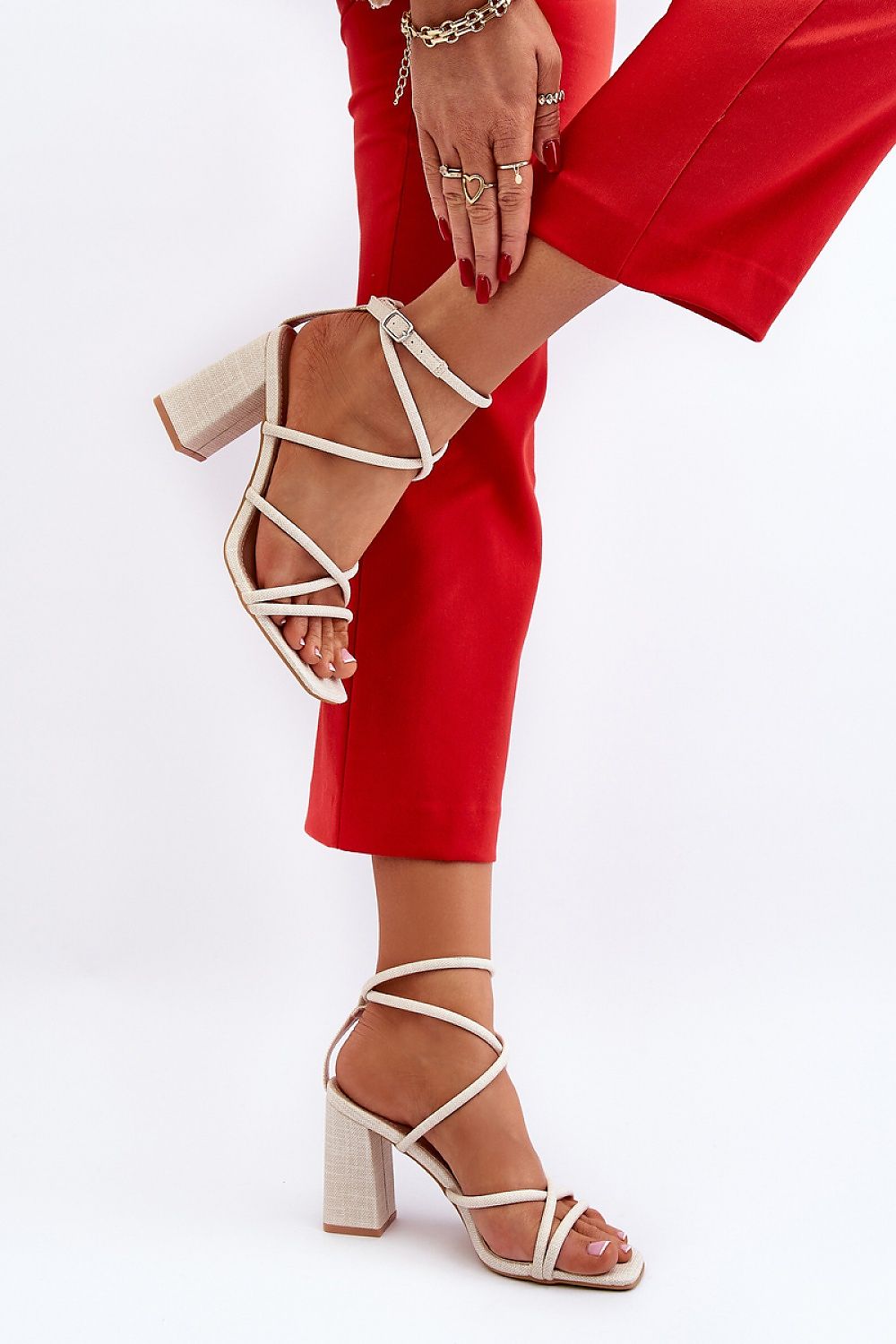 Sandalen mit Absatz Model 194393 Step in style