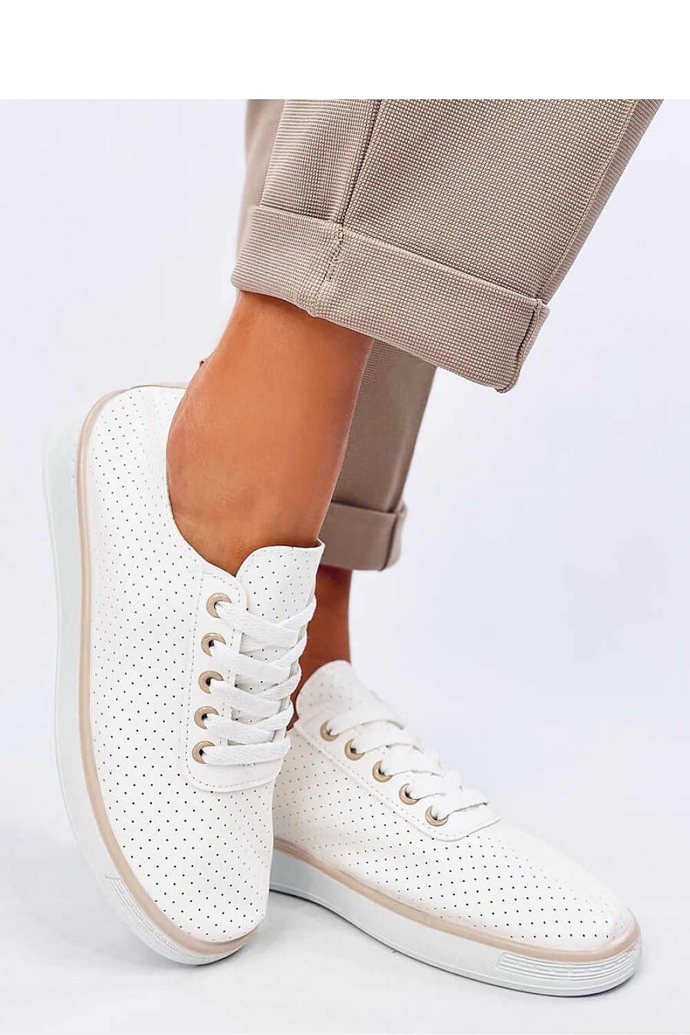 Sneakers Model 194611 Inello