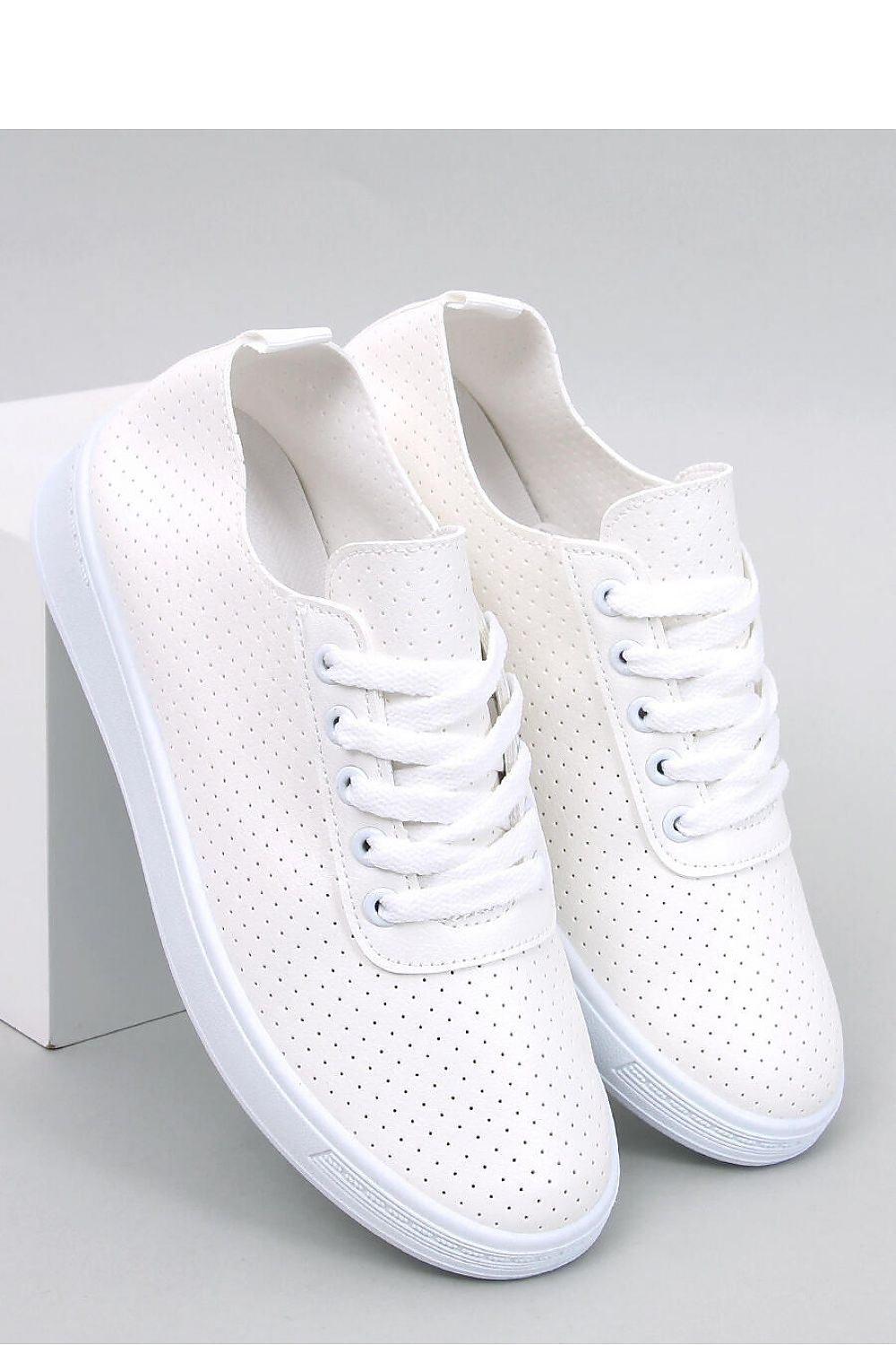 Sneakers Model 194612 Inello