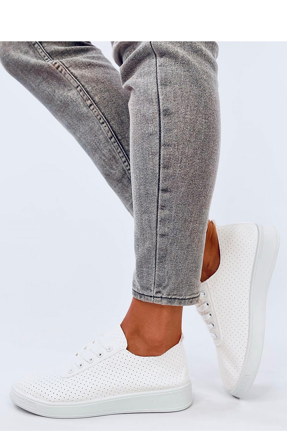 Sneakers Model 194612 Inello