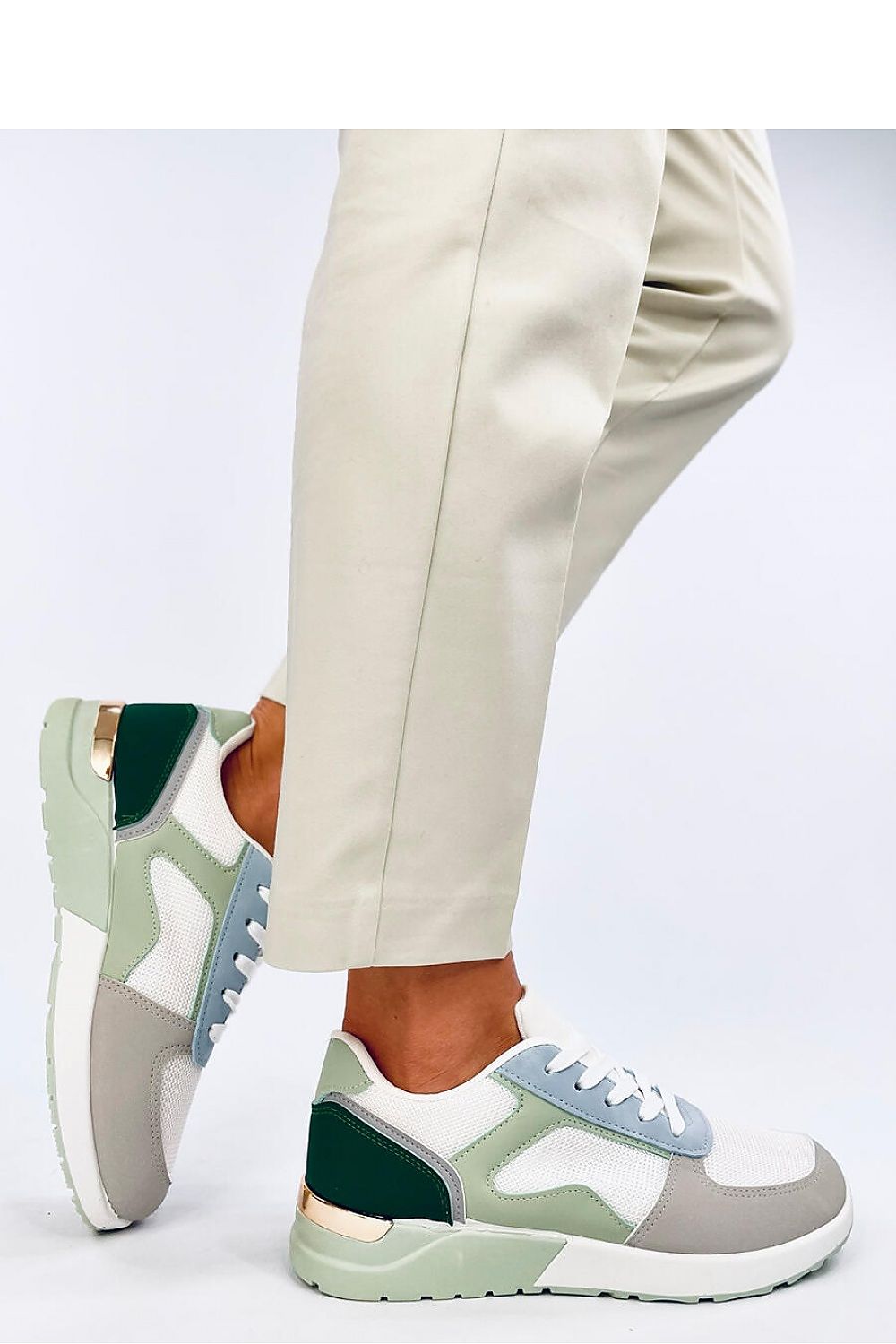 Sportschuhe Model 194627 Inello