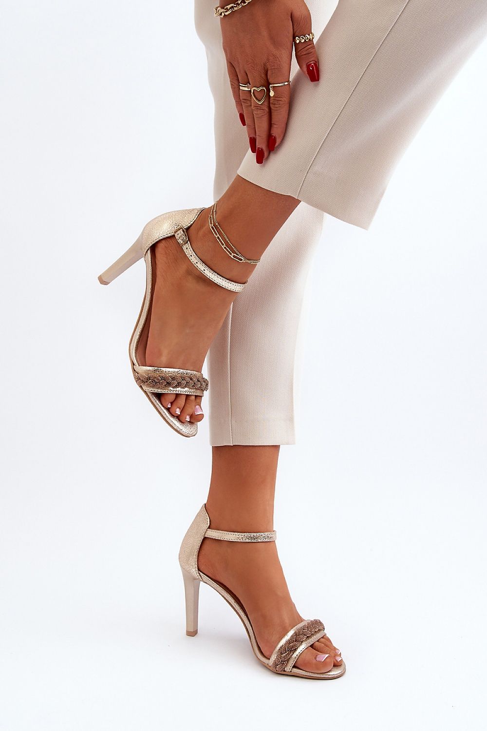 Sandalen mit Absatz Model 194688 Step in style