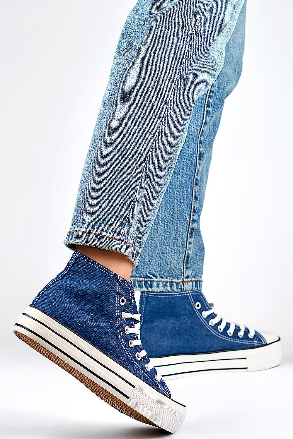 Sneakers Model 194903 PRIMO