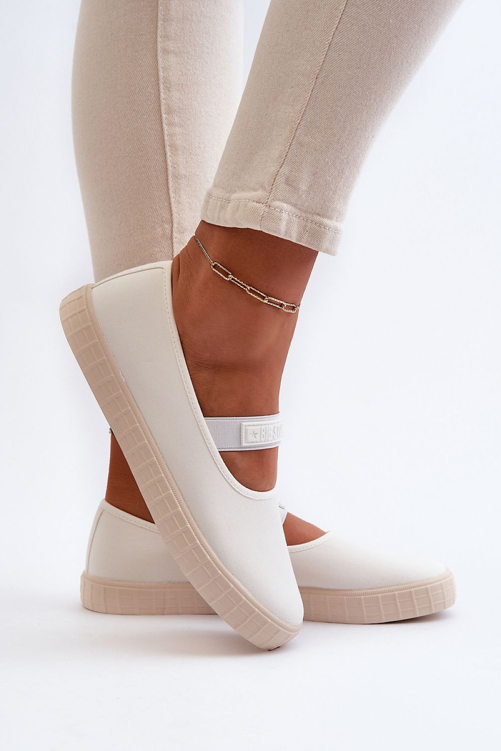 Sneakers Model 194979 Step in style