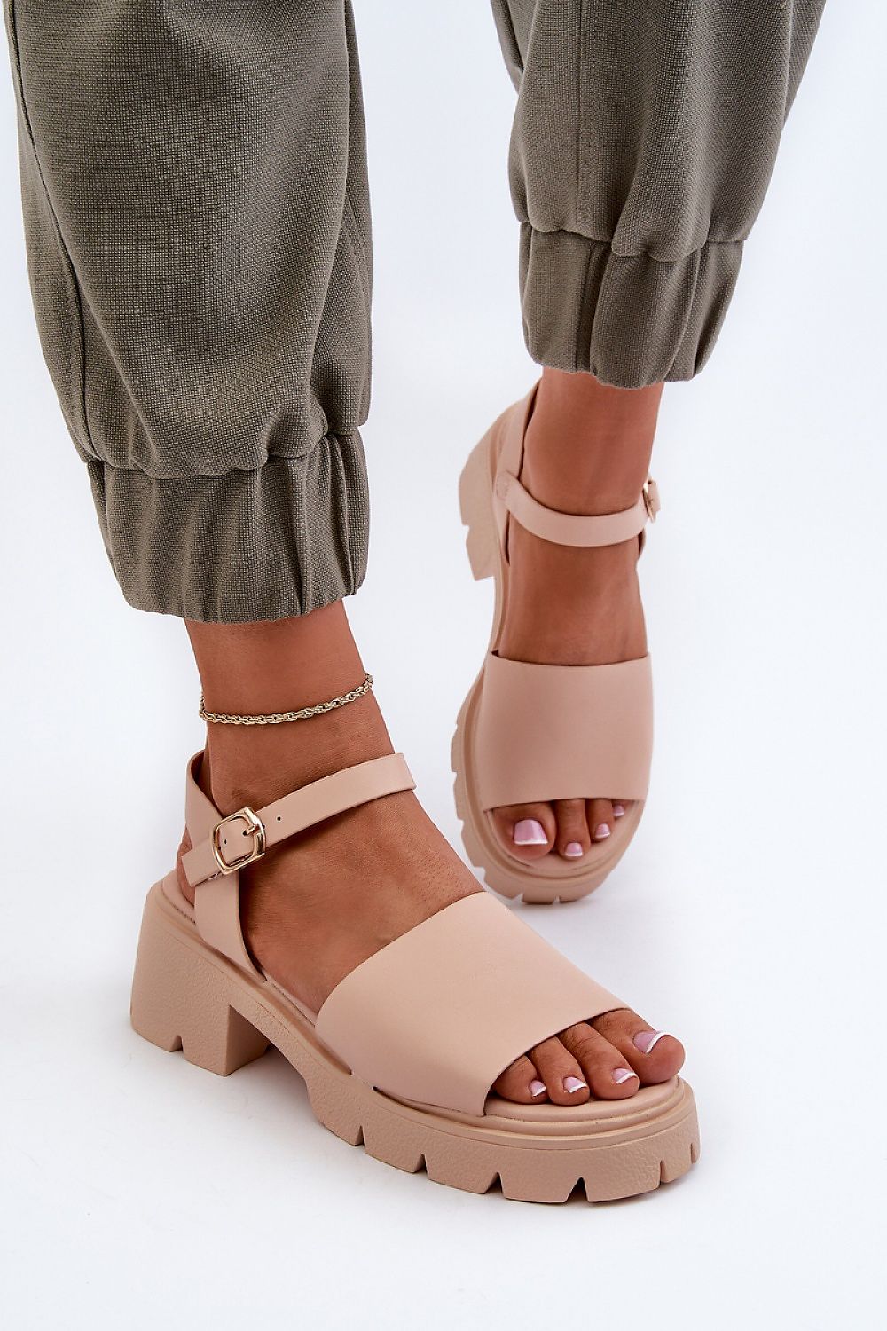 Sandalen mit Absatz Model 195272 Step in style