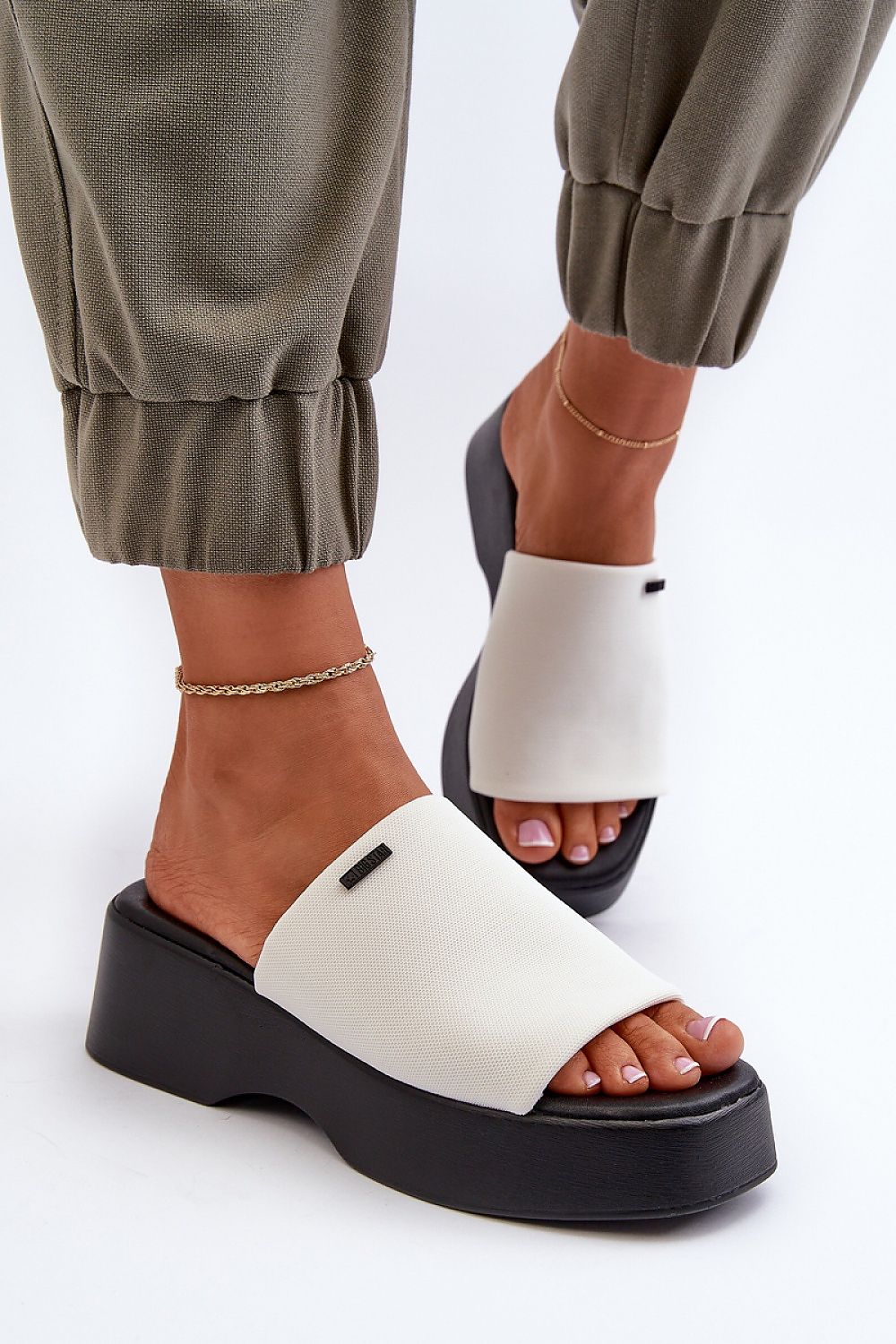 Pantoletten Model 195291 Step in style