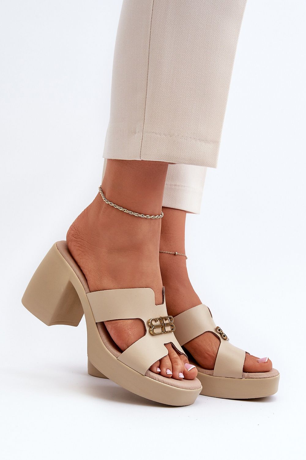 Pantoletten Model 195427 Step in style