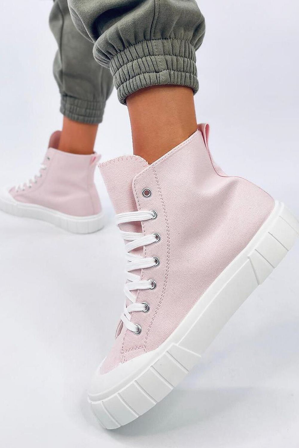 Sneakers Model 195526 Inello