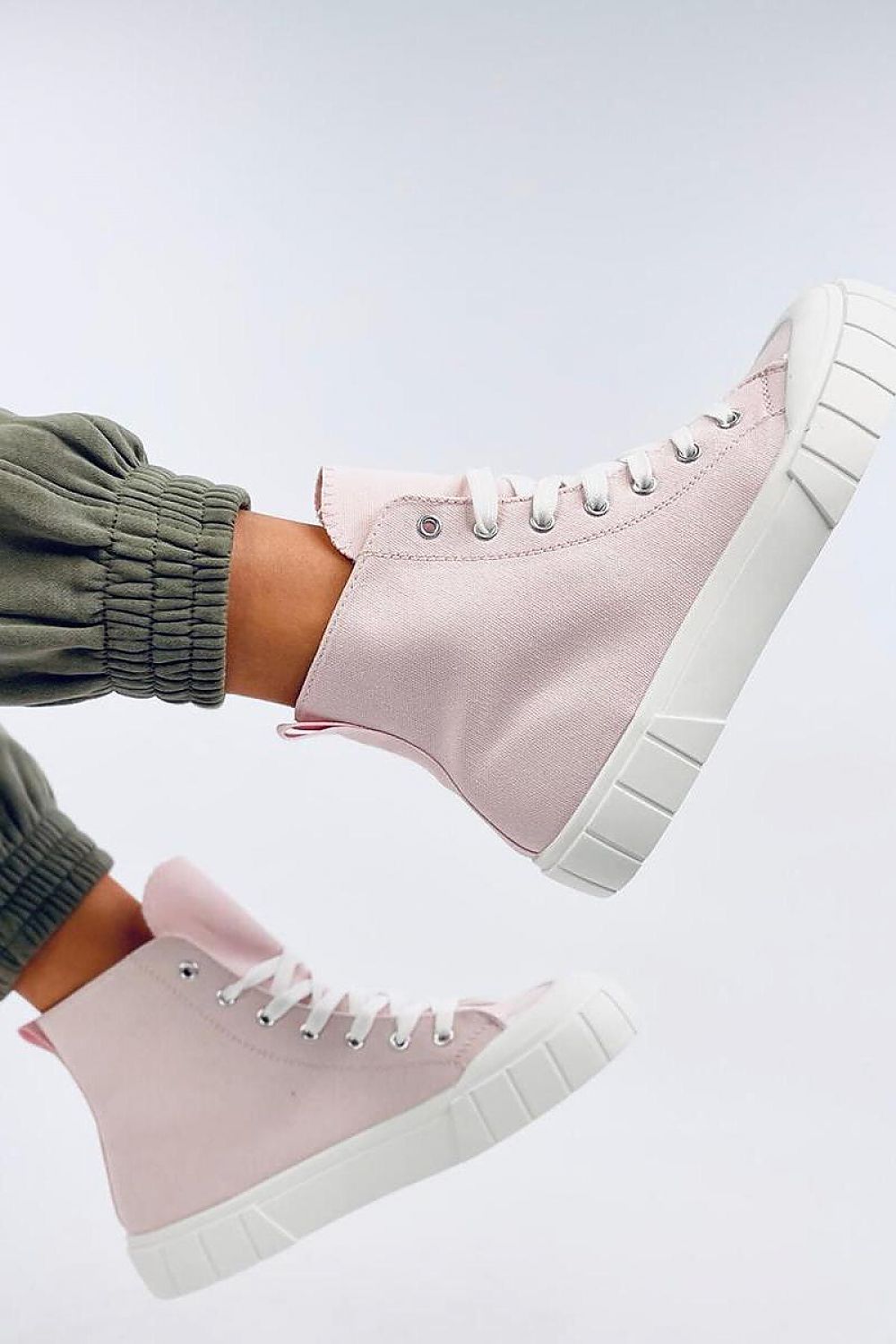 Sneakers Model 195526 Inello