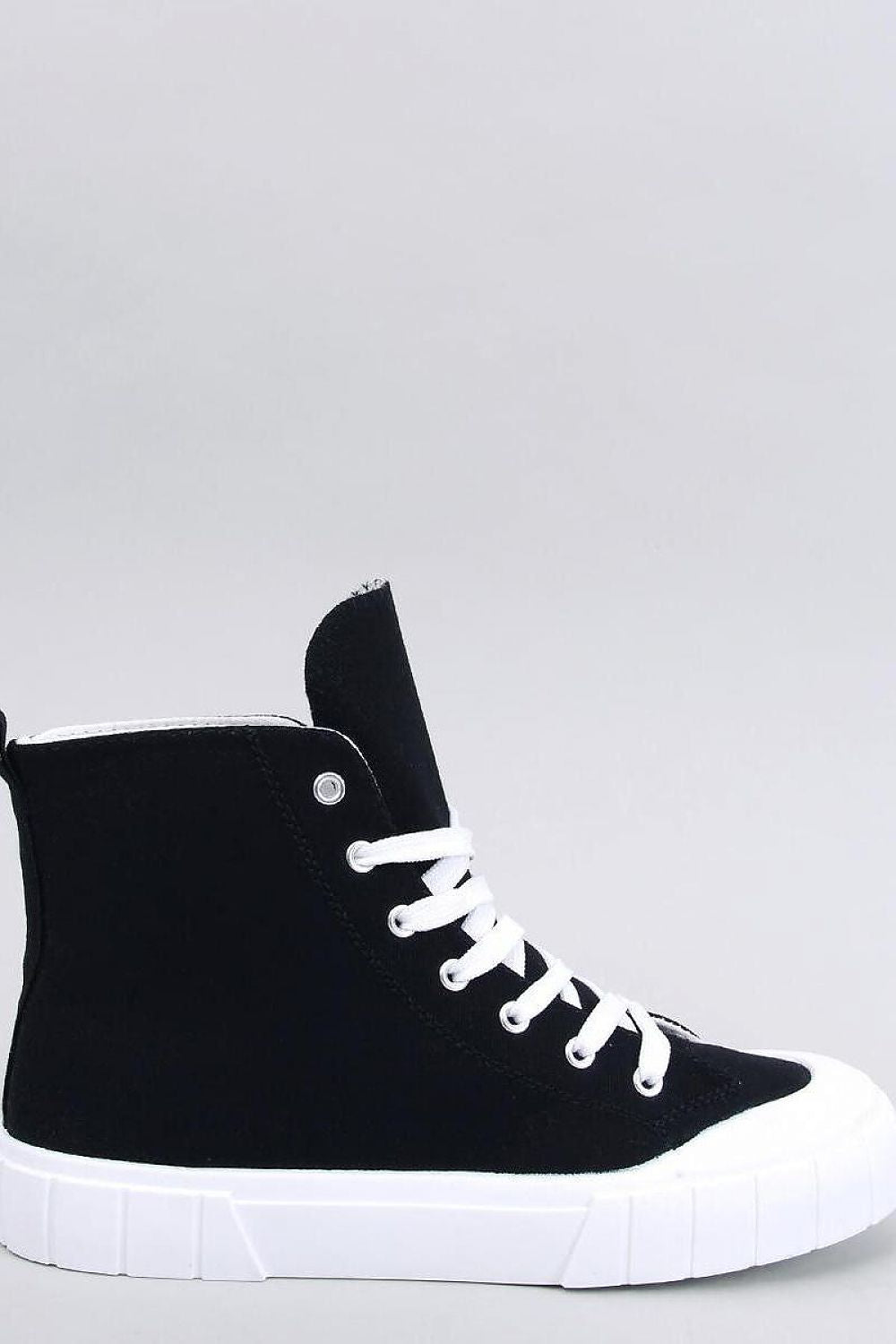 Sneakers Model 195529 Inello
