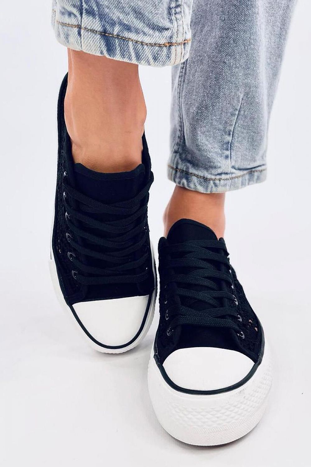 Sneakers Model 195555 Inello