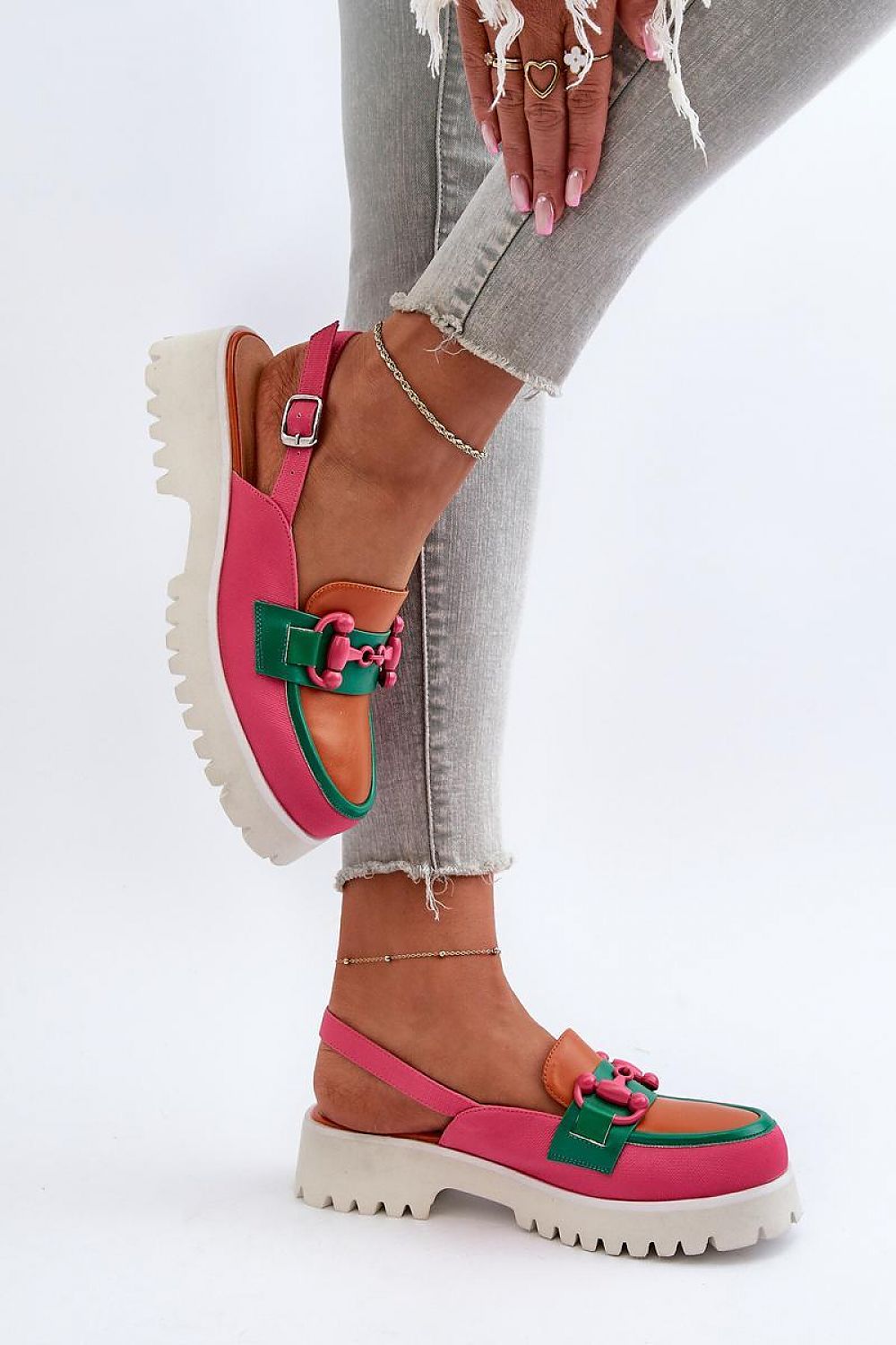 Sandalen mit Absatz Model 195558 Step in style