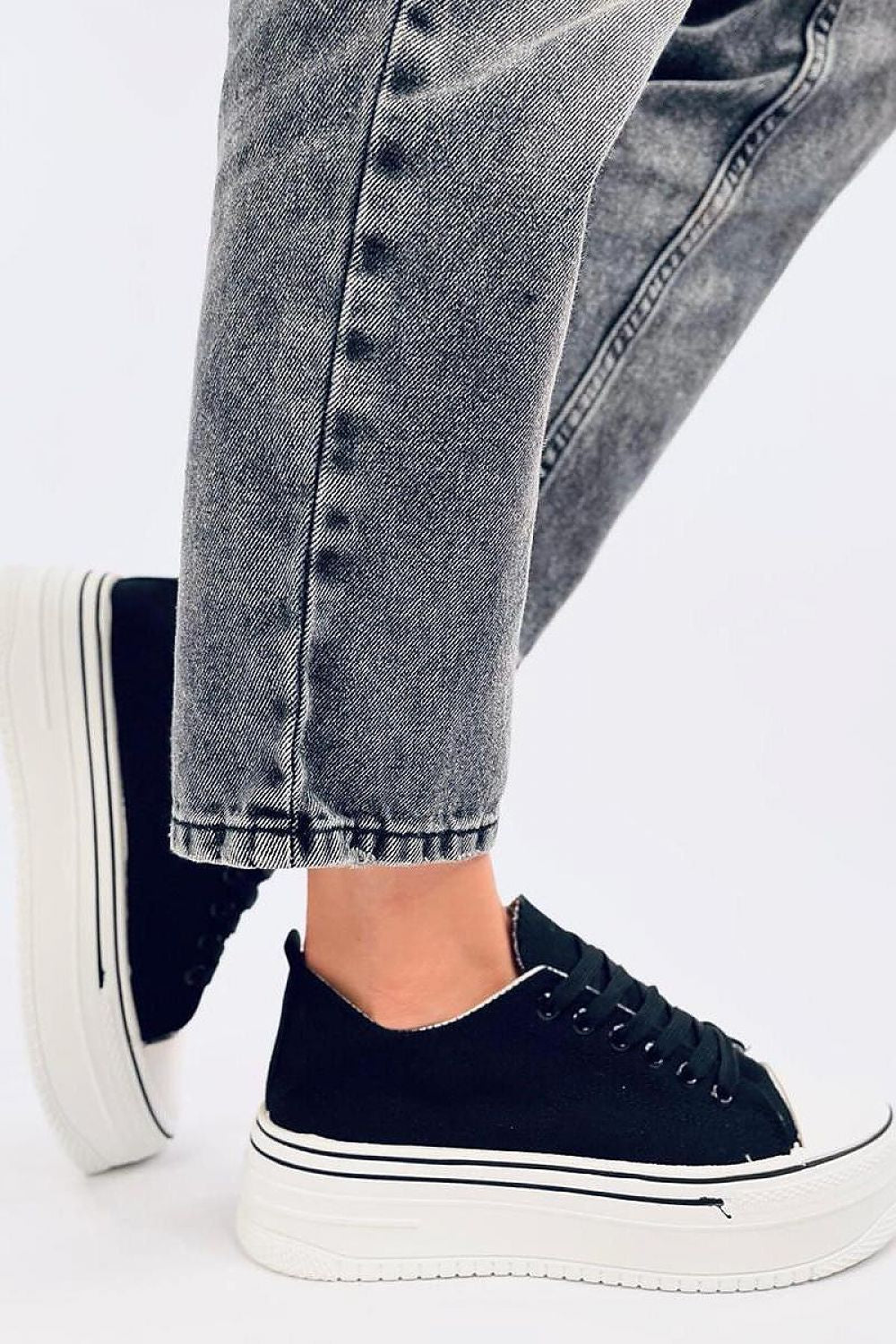 Sneakers Model 195621 Inello
