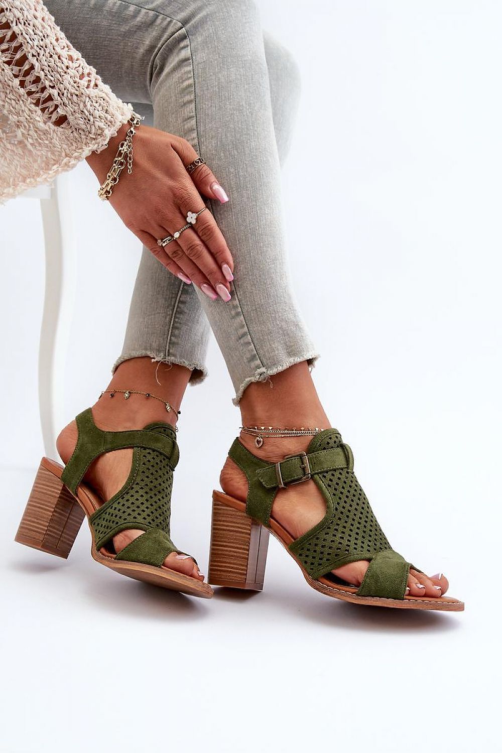 Sandalen mit Absatz Model 195757 Step in style