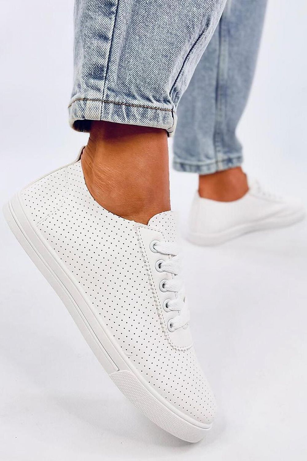 Sneakers Model 196065 Inello