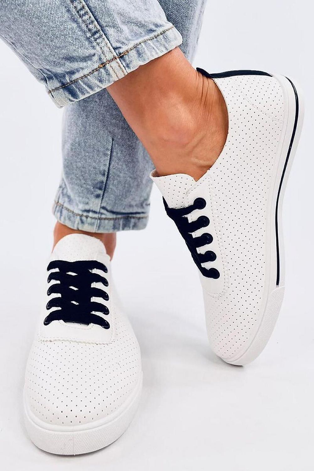 Sneakers Model 196066 Inello