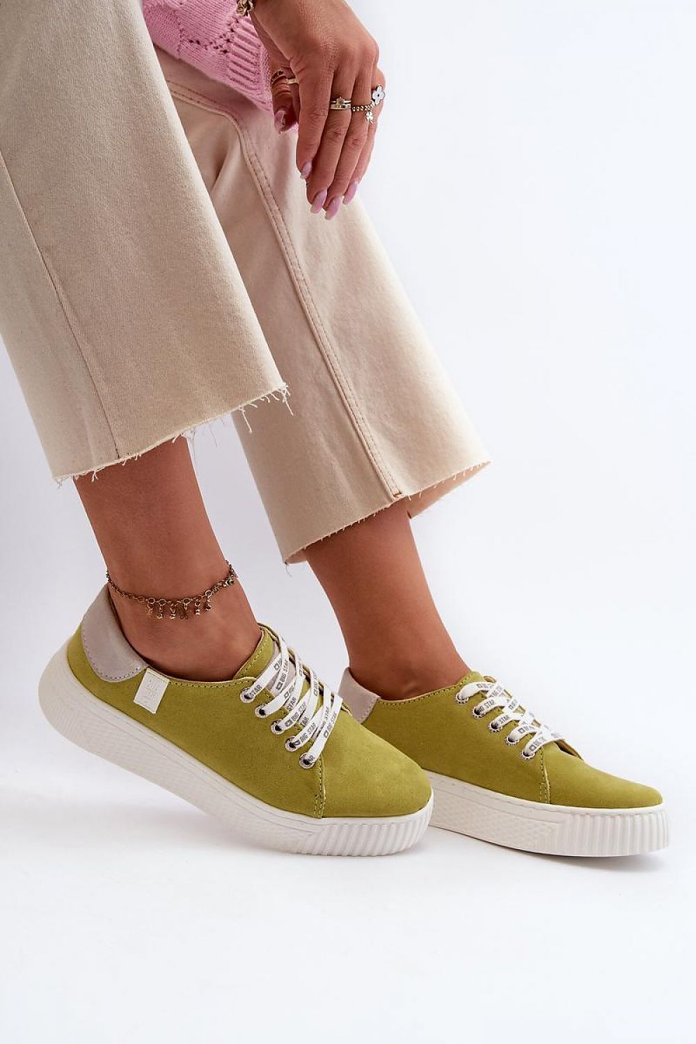 Sneakers Model 196700 Step in style