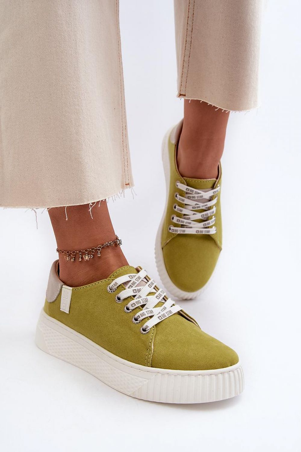 Sneakers Model 196700 Step in style