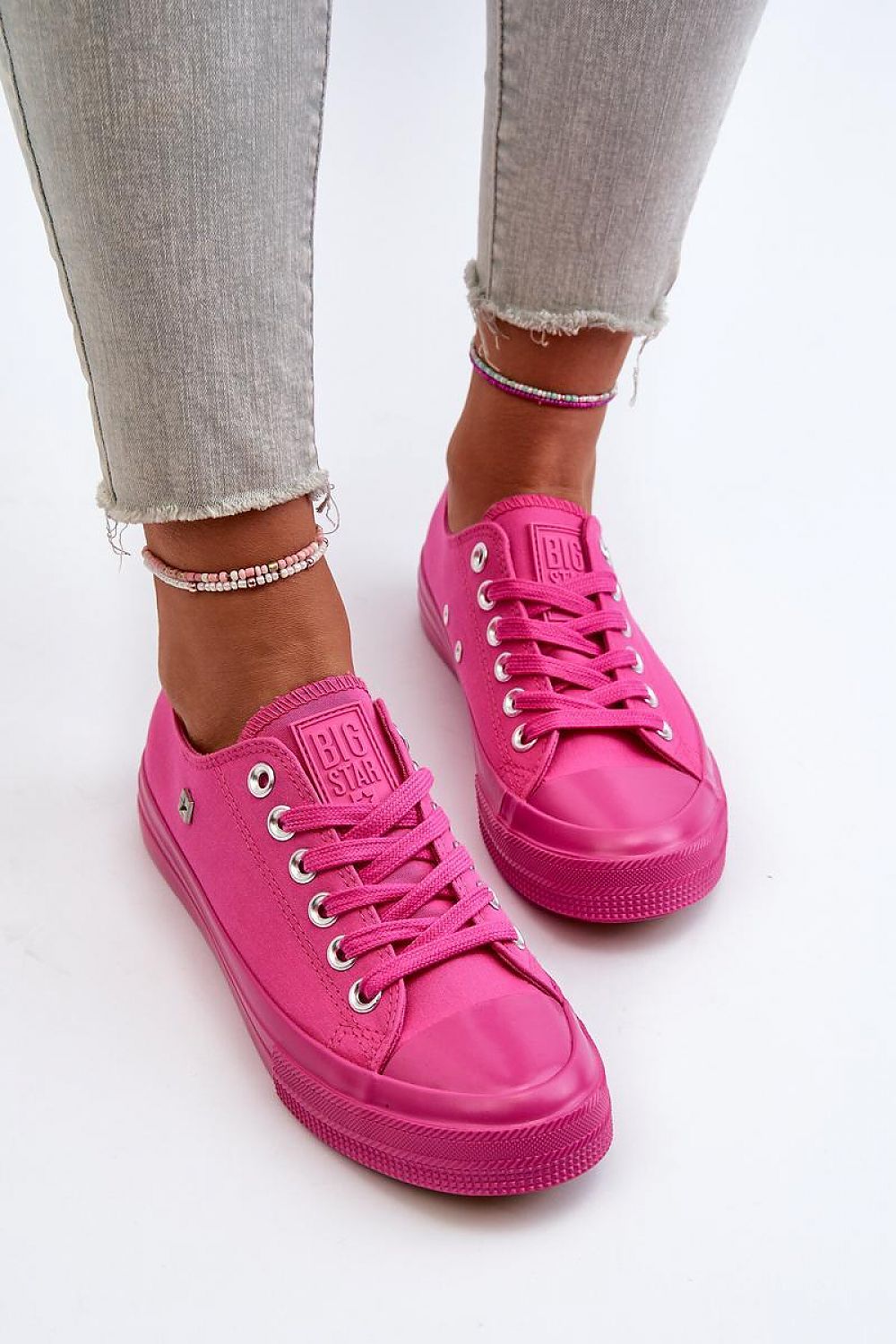 Sneakers Model 196701 Step in style