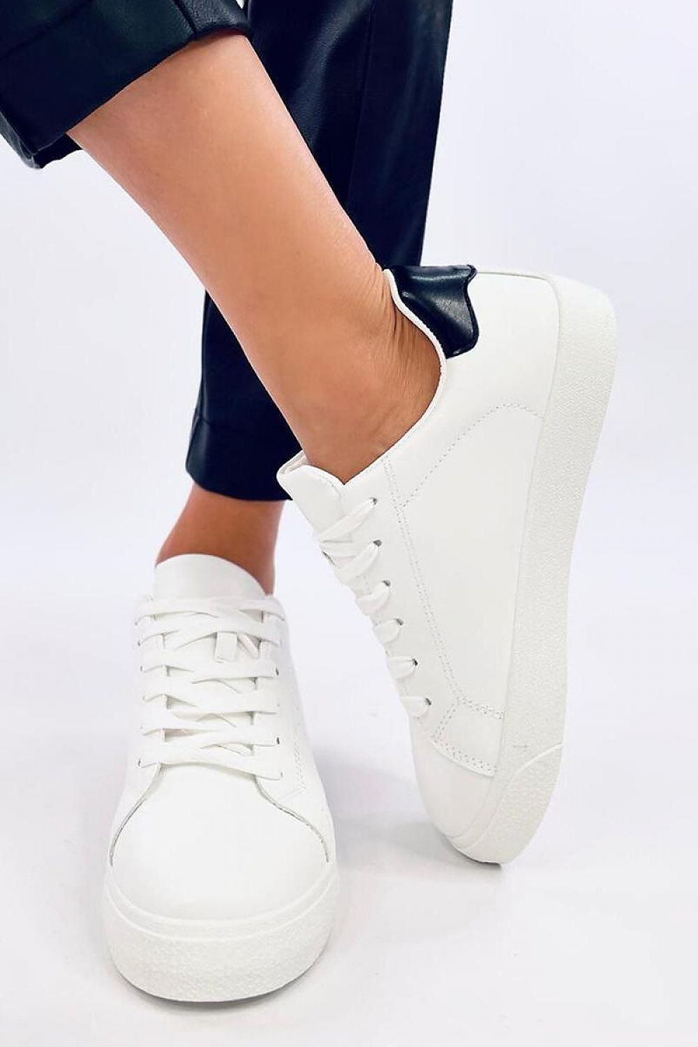 Sportschuhe Model 197263 Inello