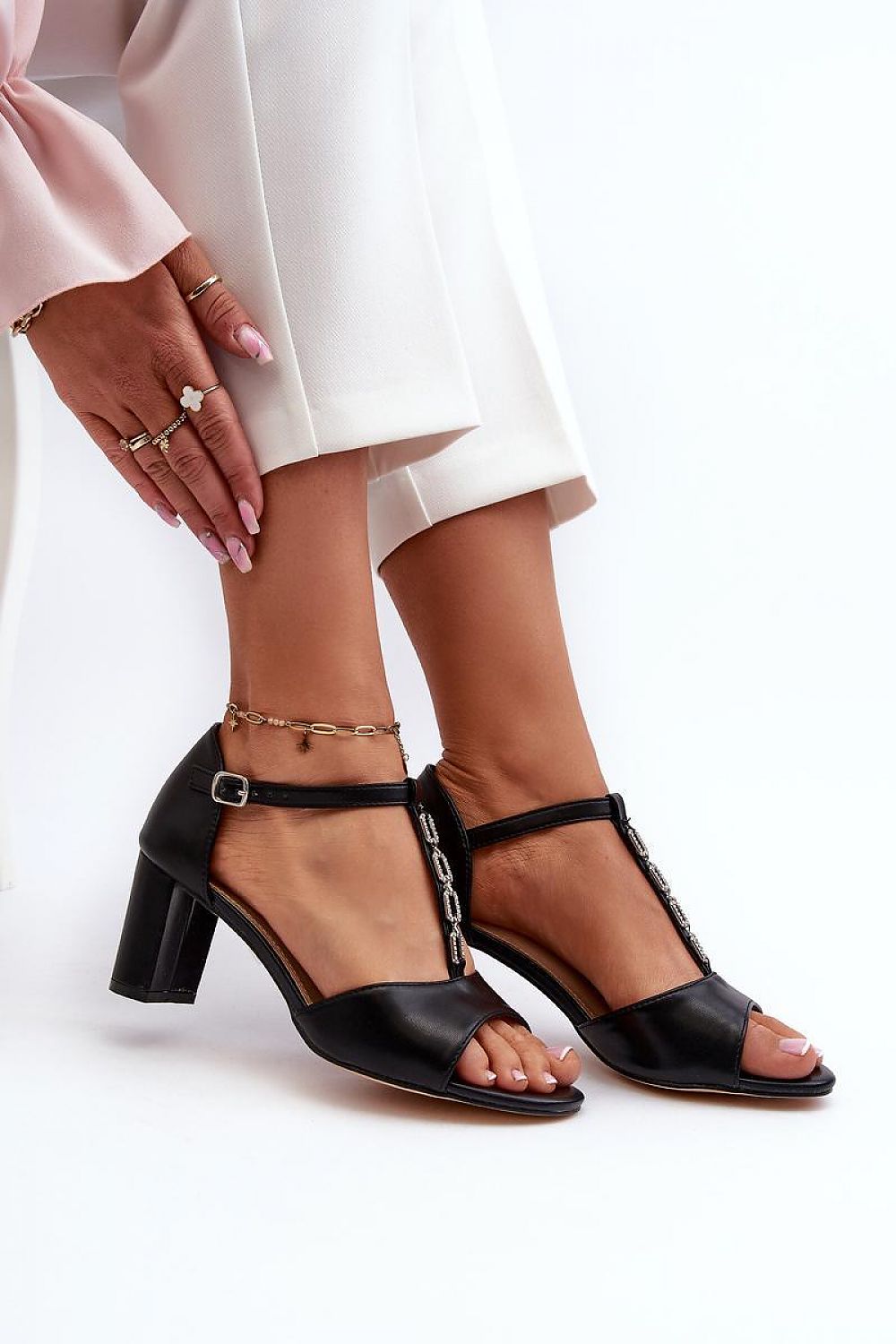 Sandalen mit Absatz Model 198199 Step in style