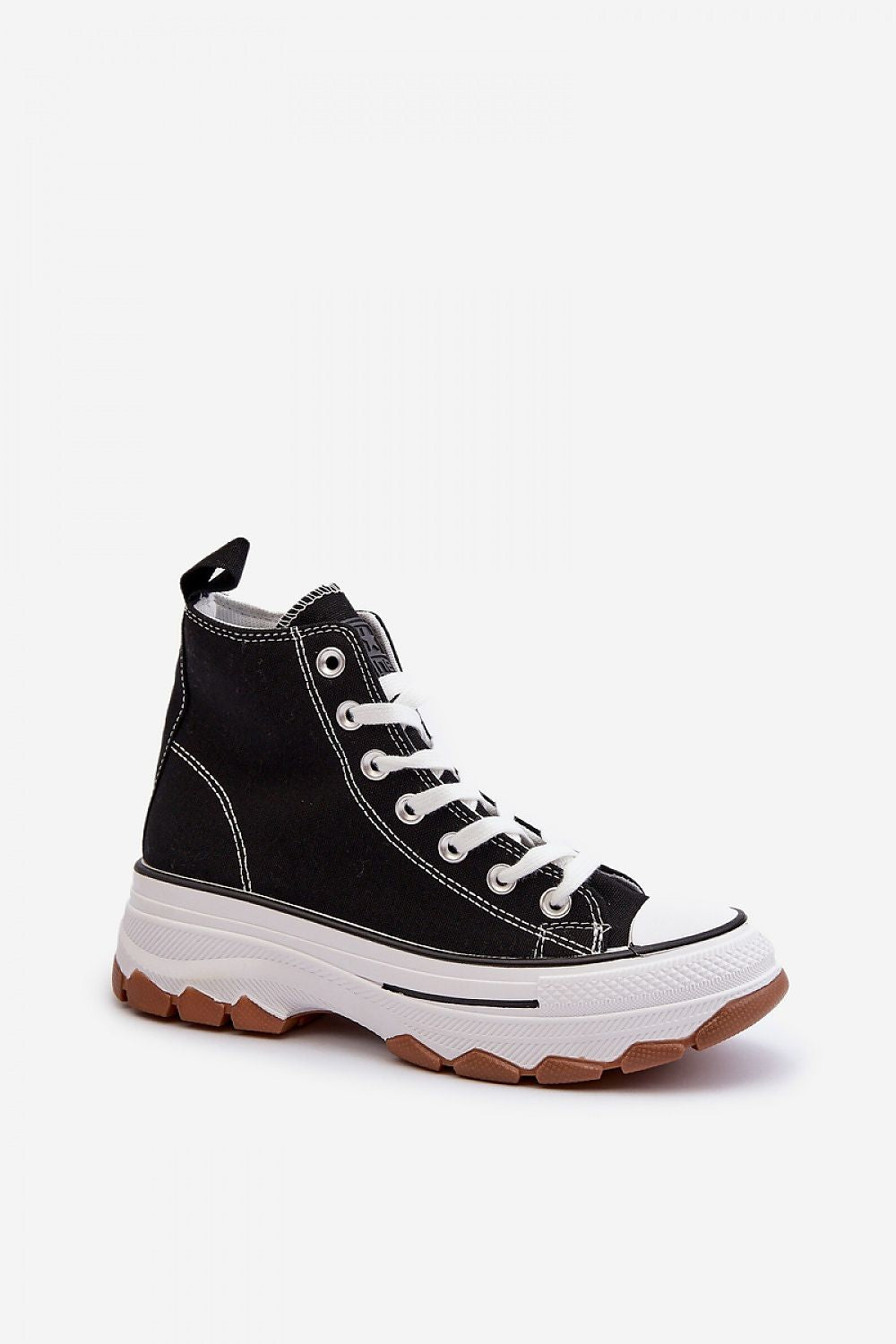 Sneakers Model 198690 Step in style