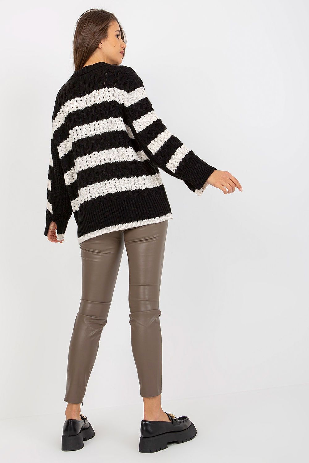 Pullover model 231708 Factory Price
