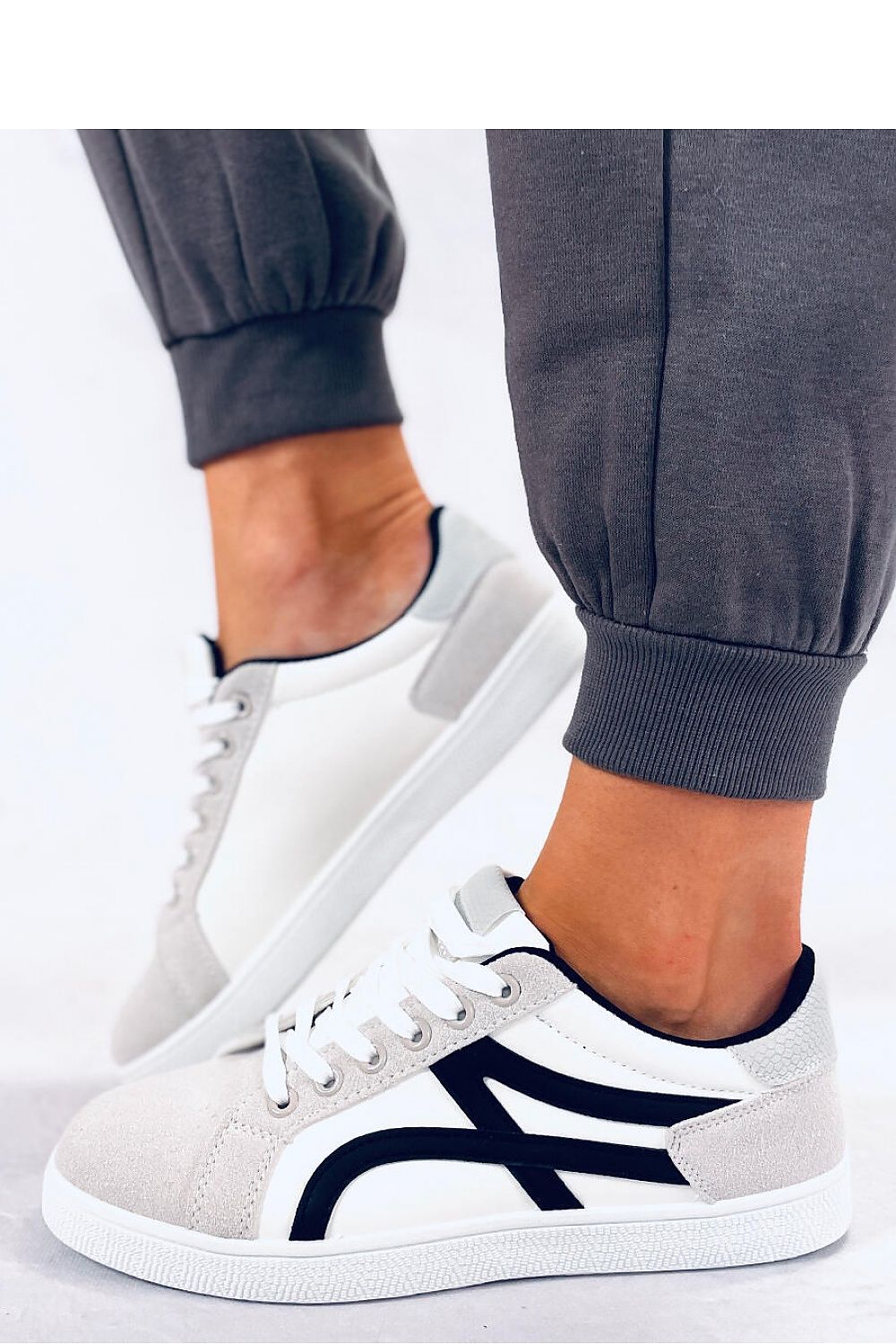 Sneakers Model 176142 Inello