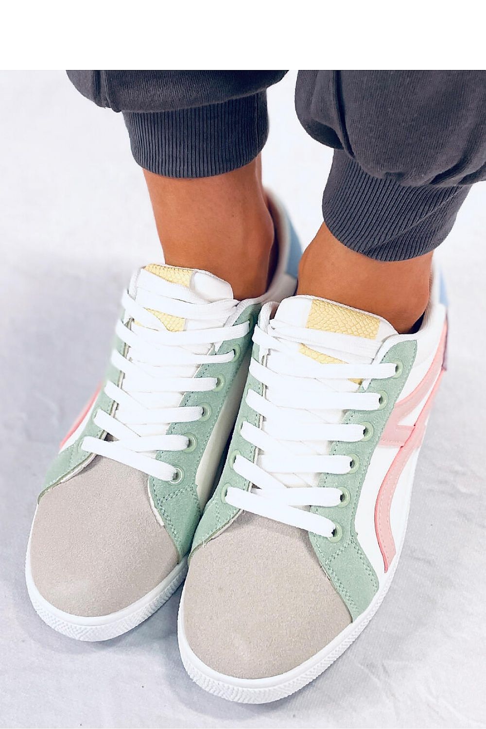 Sneakers Model 176143 Inello