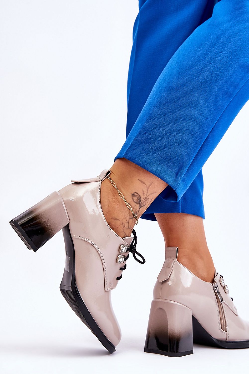 Schuhe mit Absatz Model 176402 Step in style
