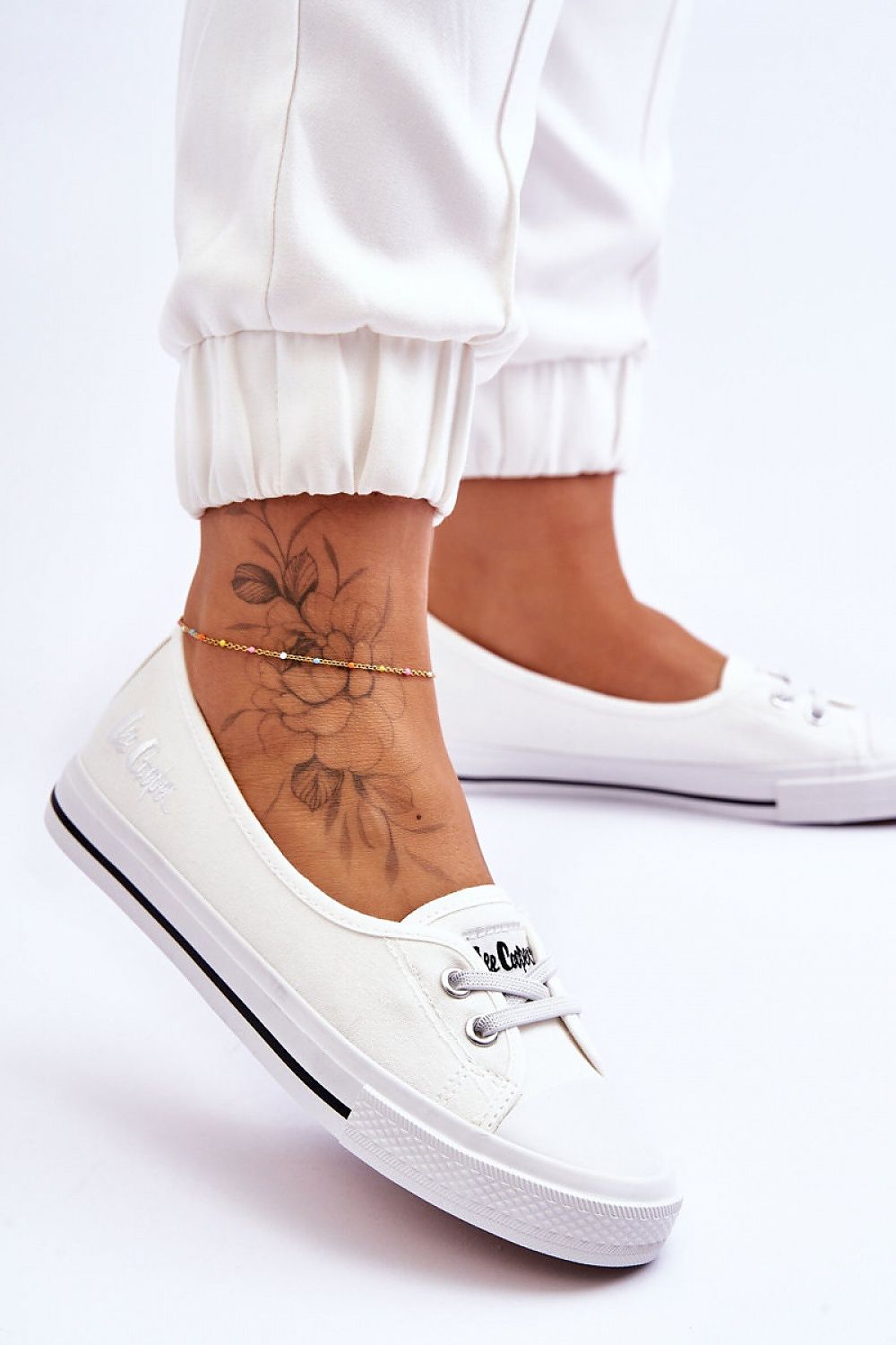 Sneakers Model 178404 Step in style