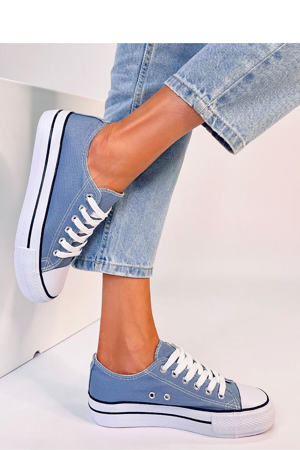 Sneakers Model 178736 Inello