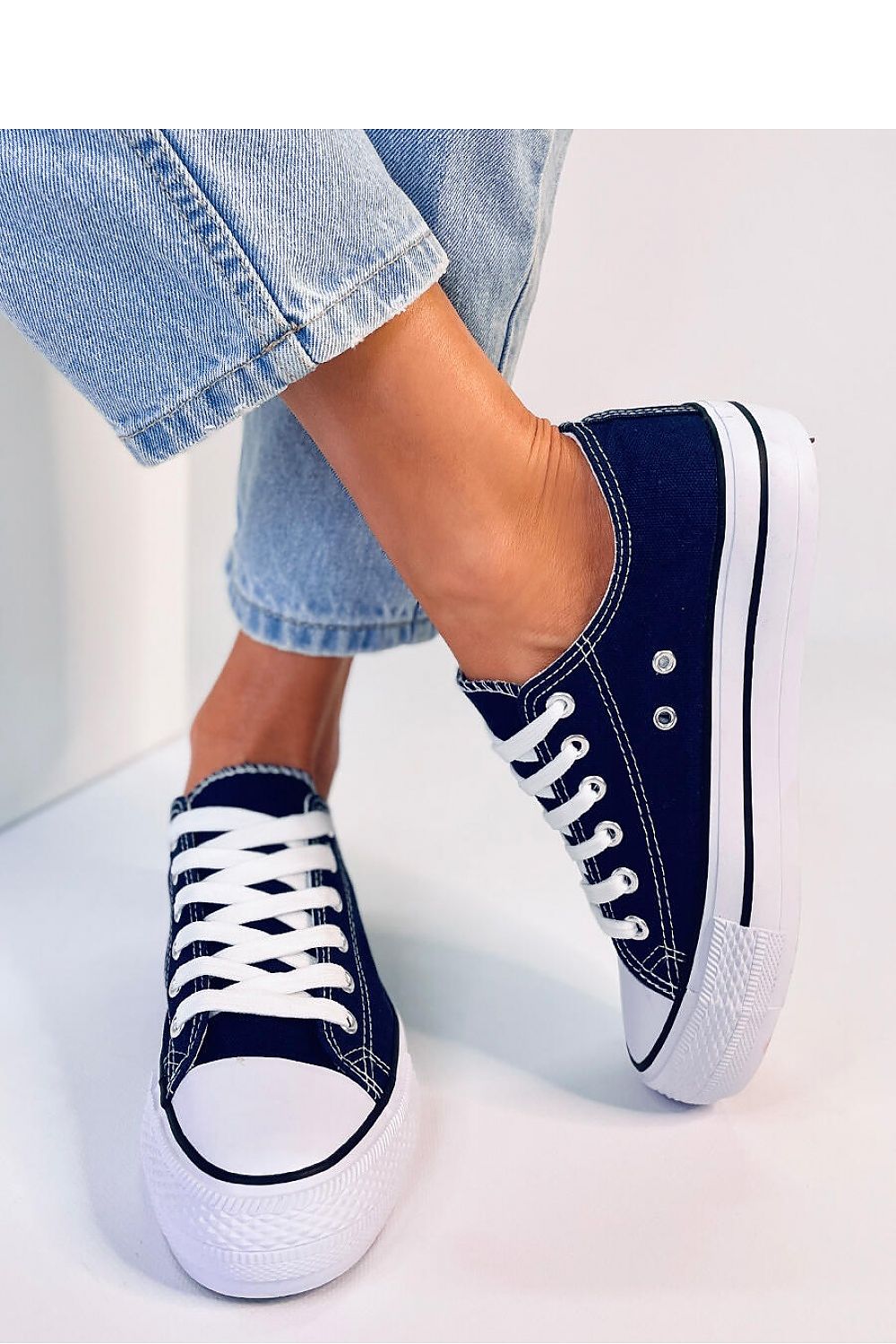 Sneakers Model 178738 Inello
