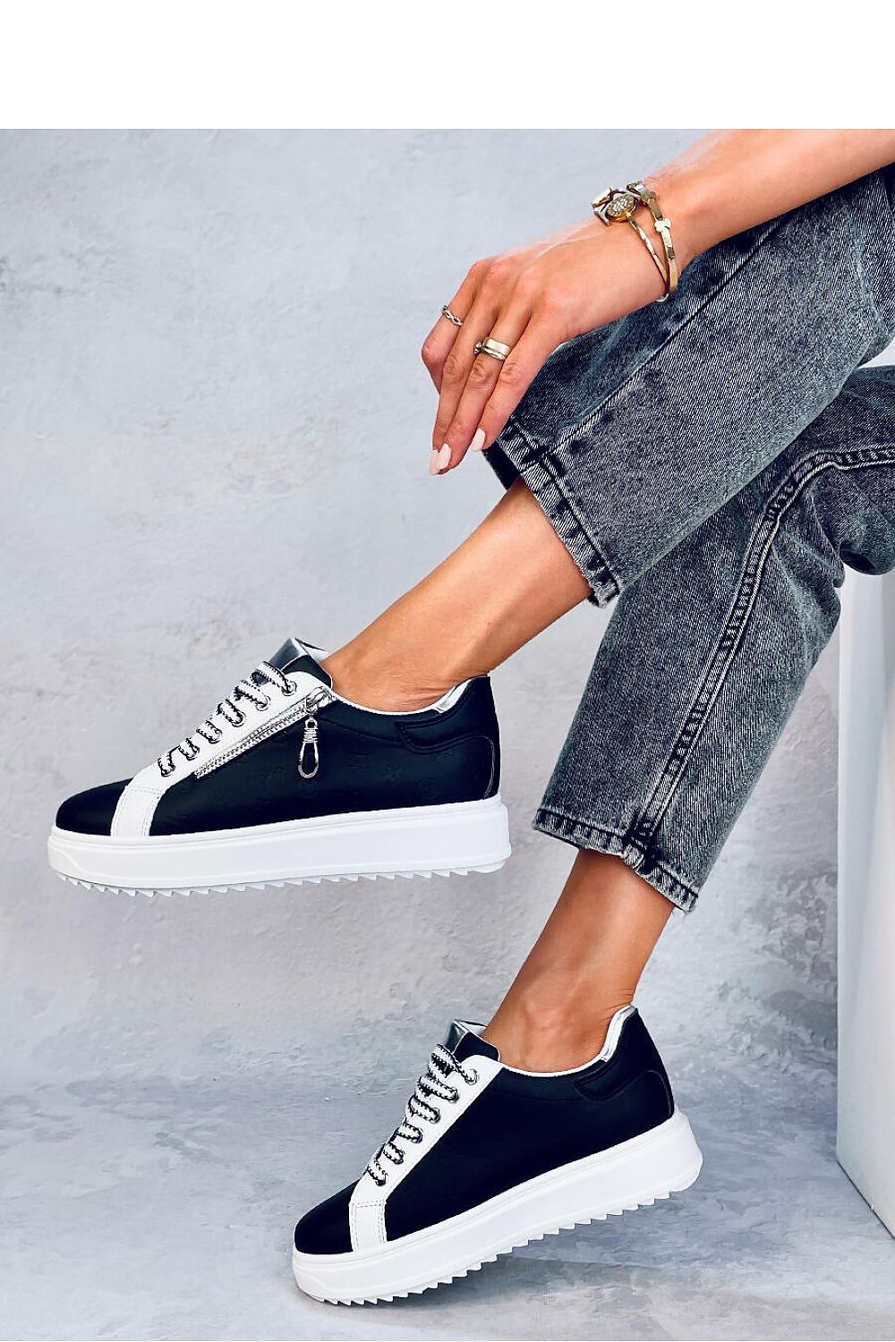 Sneakers Model 184227 Inello