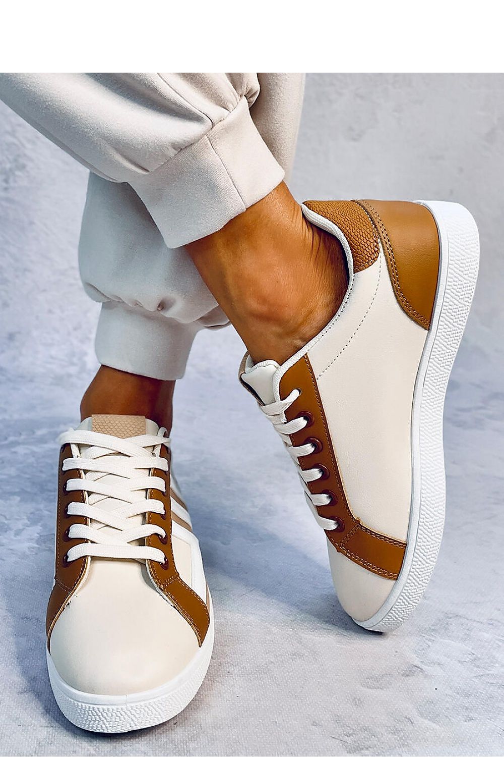Sneakers Model 184269 Inello