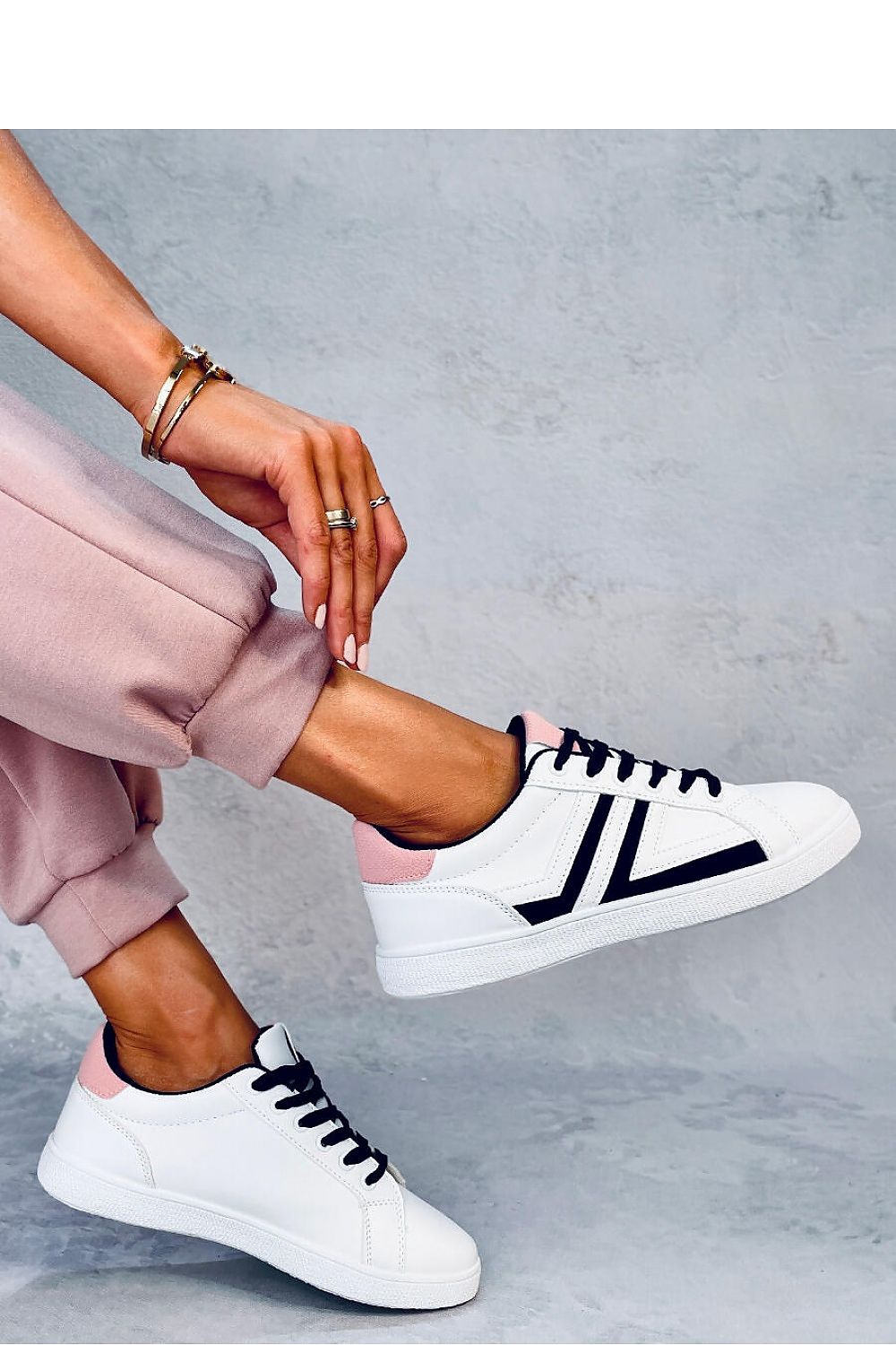 Sneakers Model 184271 Inello