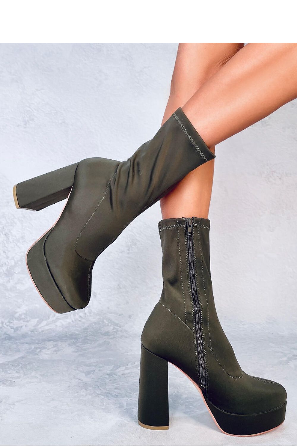 Stiefeletten mit Absatz Model 184335 Inello