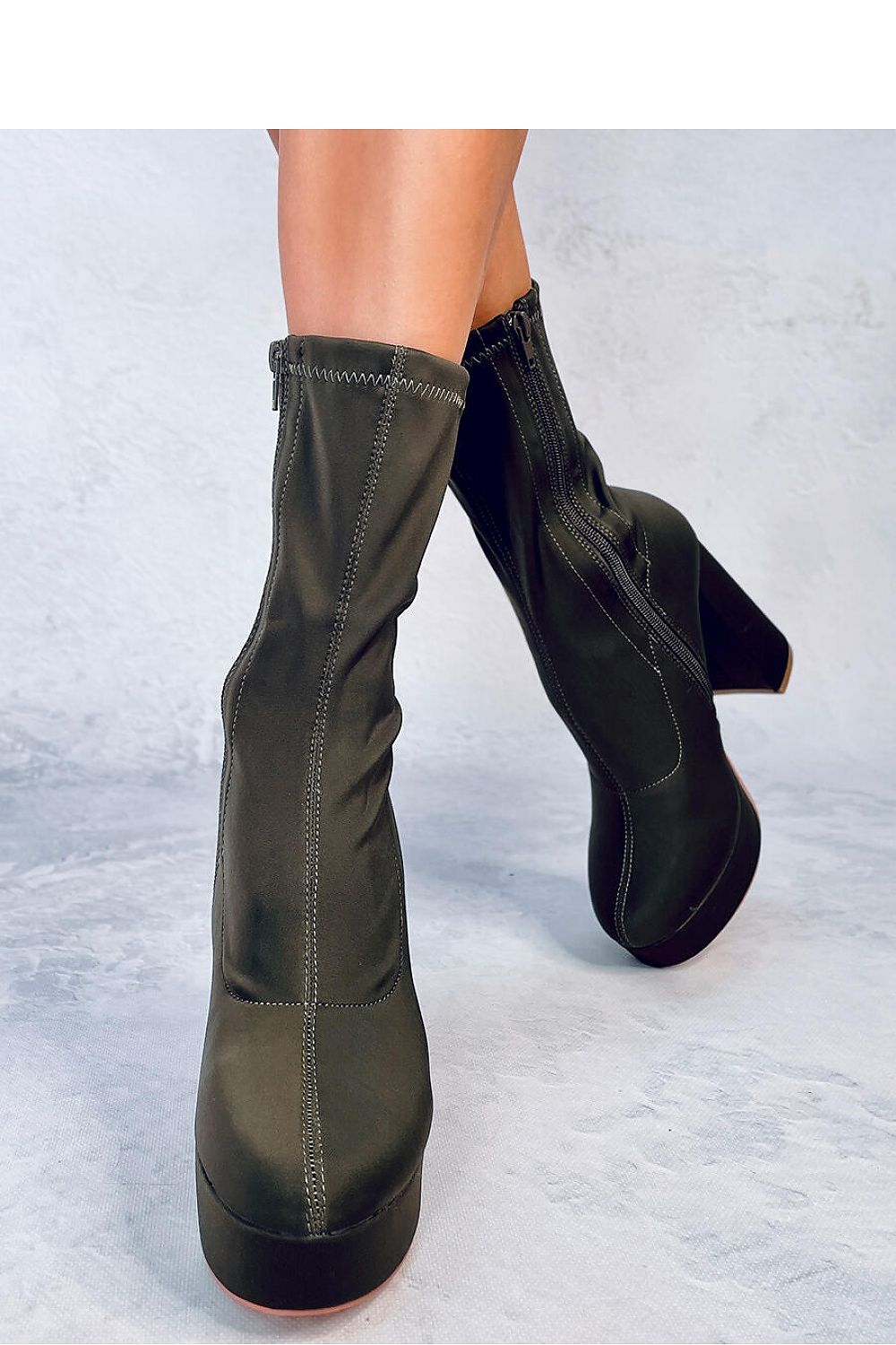 Stiefeletten mit Absatz Model 184335 Inello